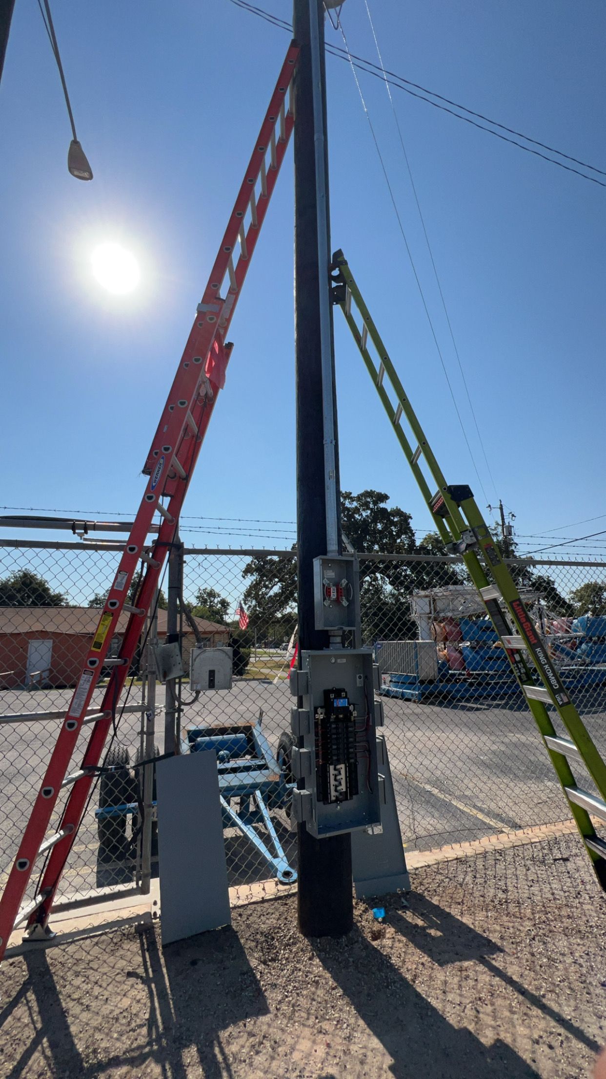  for LUX Electric in Floresville, TX