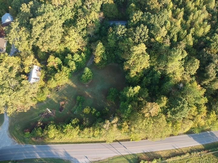  for Leal’s Lawn Service in Dayton, TN