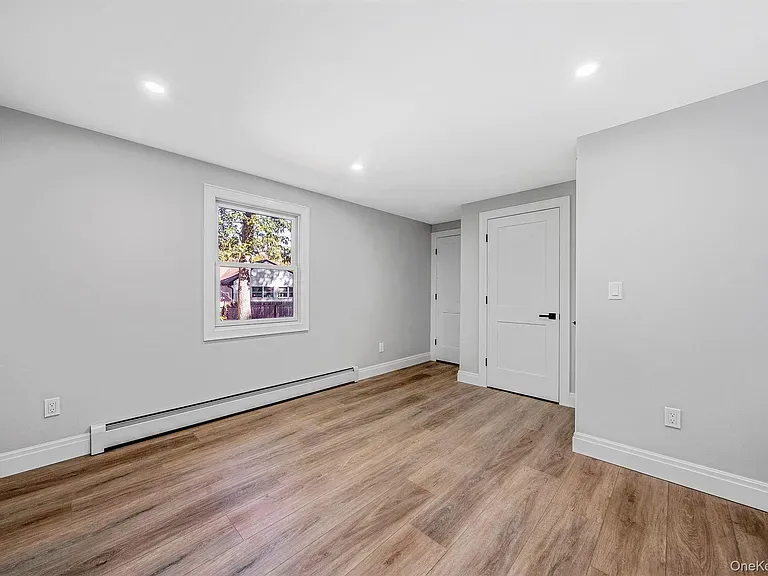  for New Vision Contracting in Suffolk County, NY