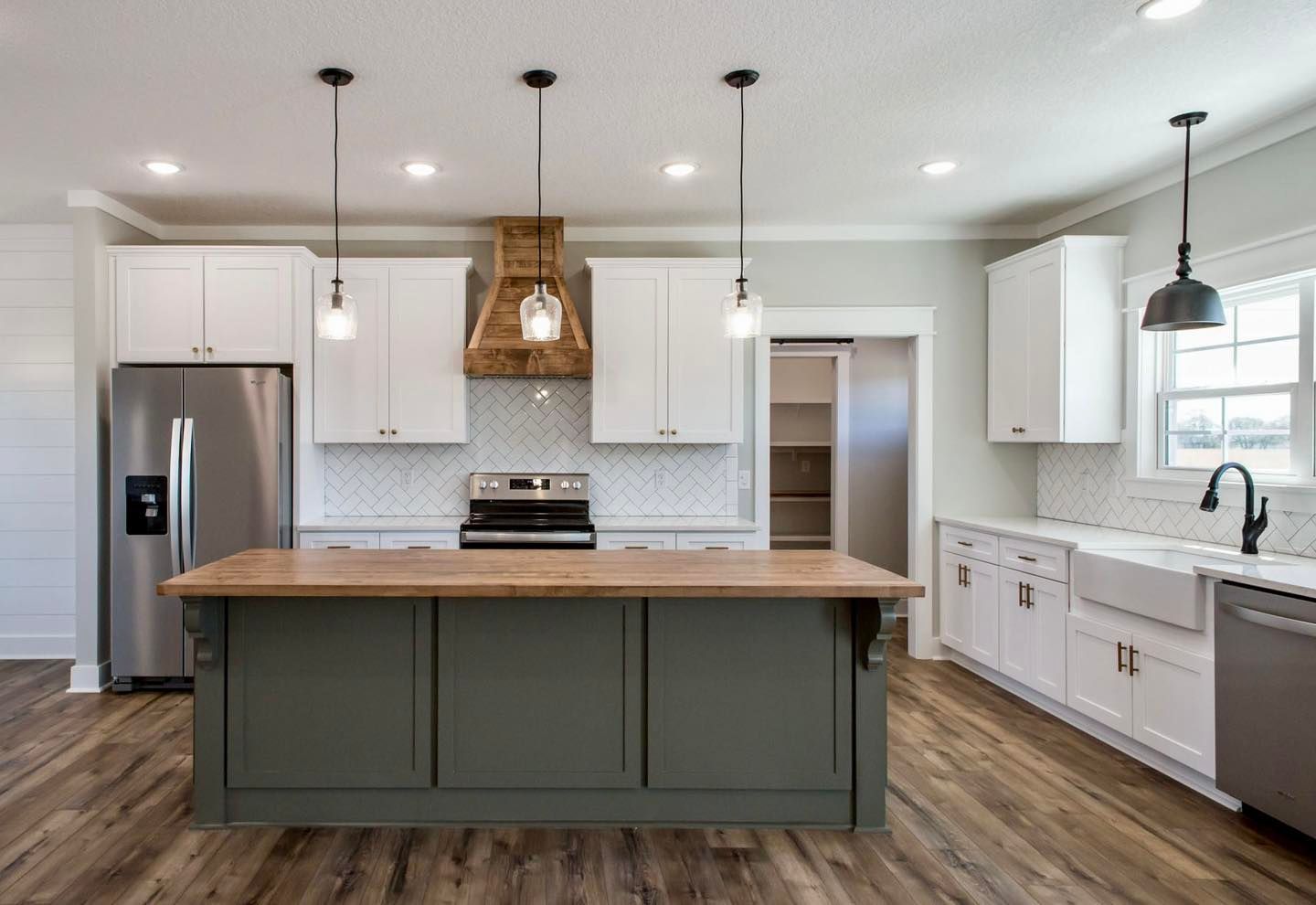  for Murray Trades in Patterson, GA