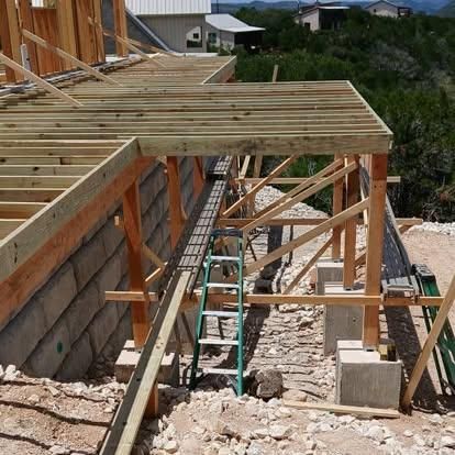  for Thompson Construction in Uvalde, TX