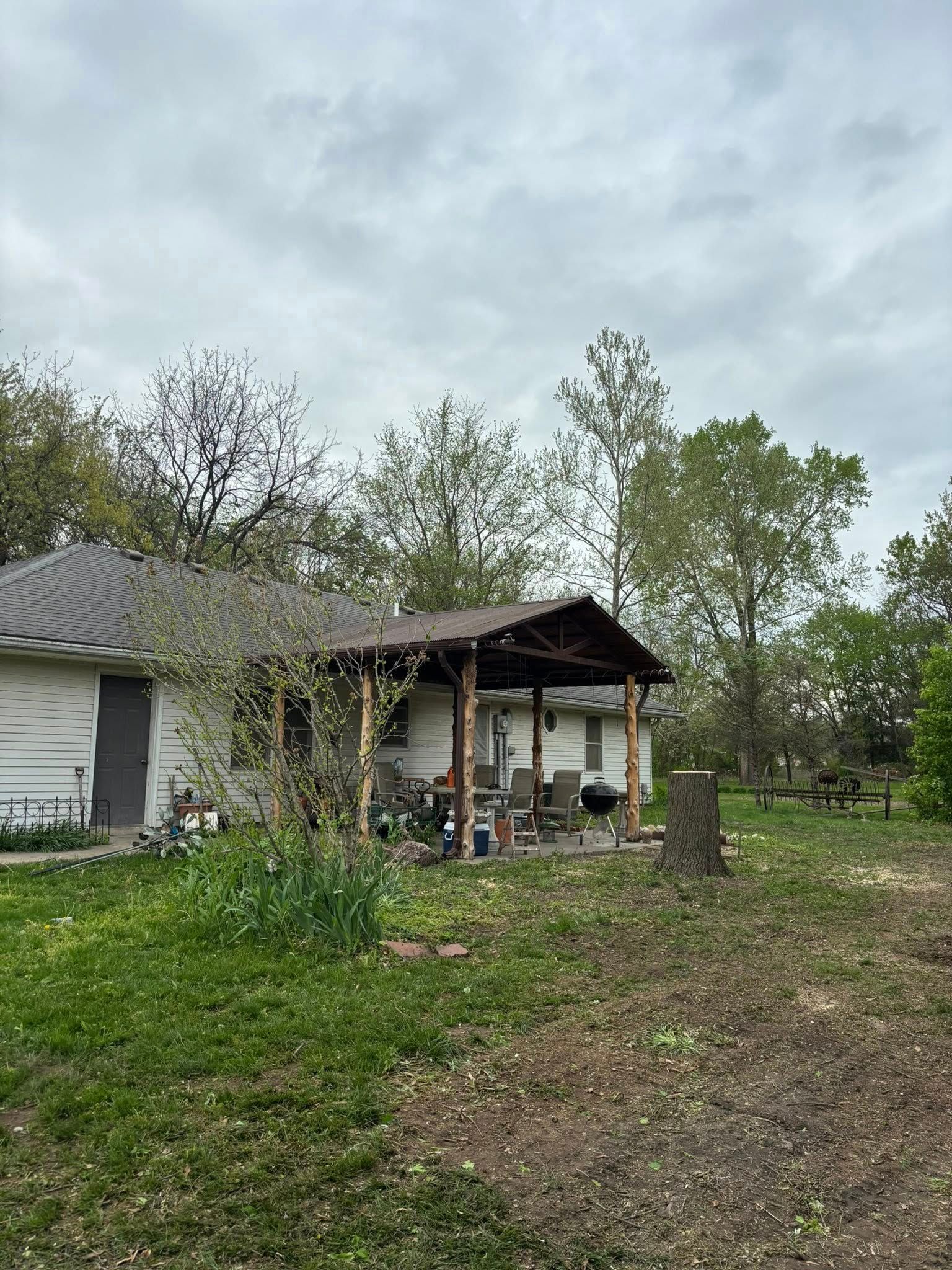Tree Removal for Cross Family Tree Service in Kearney, MO