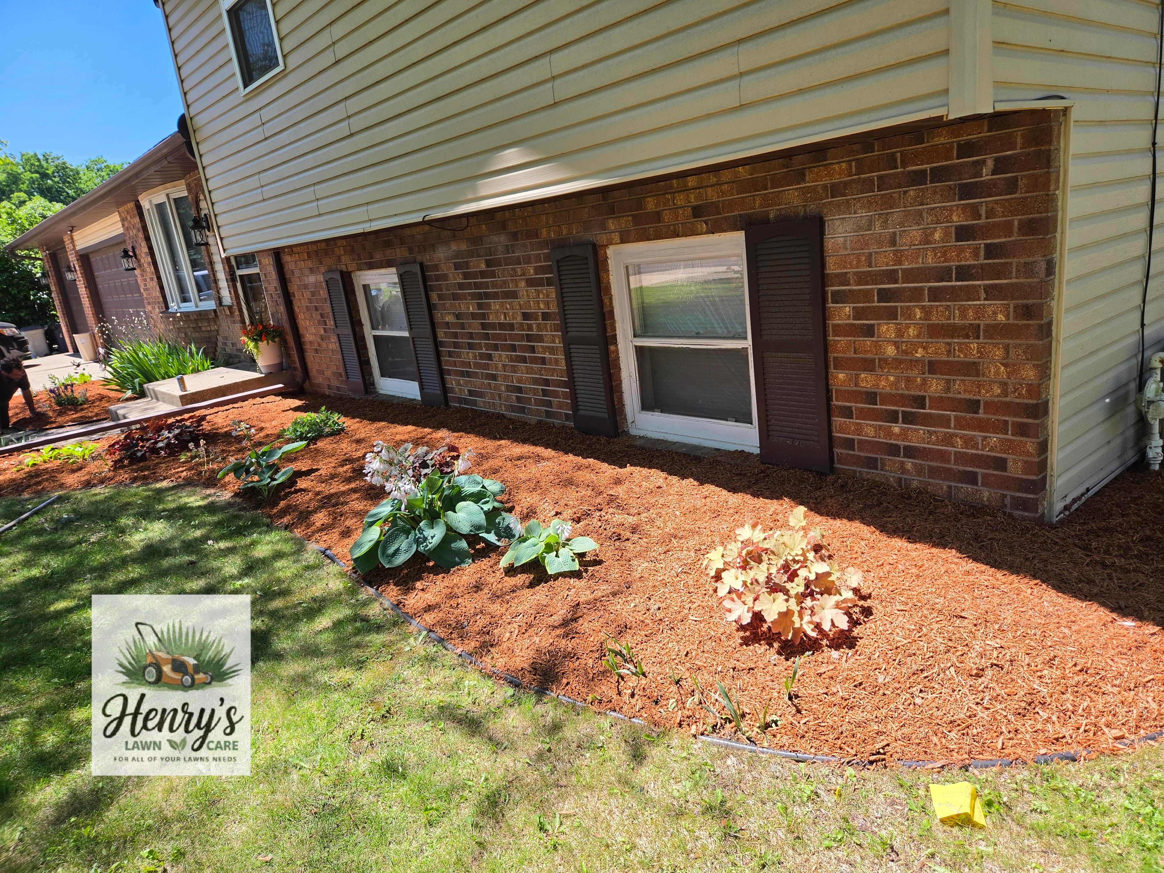  for Henry's Lawn Care in Rockford, IL