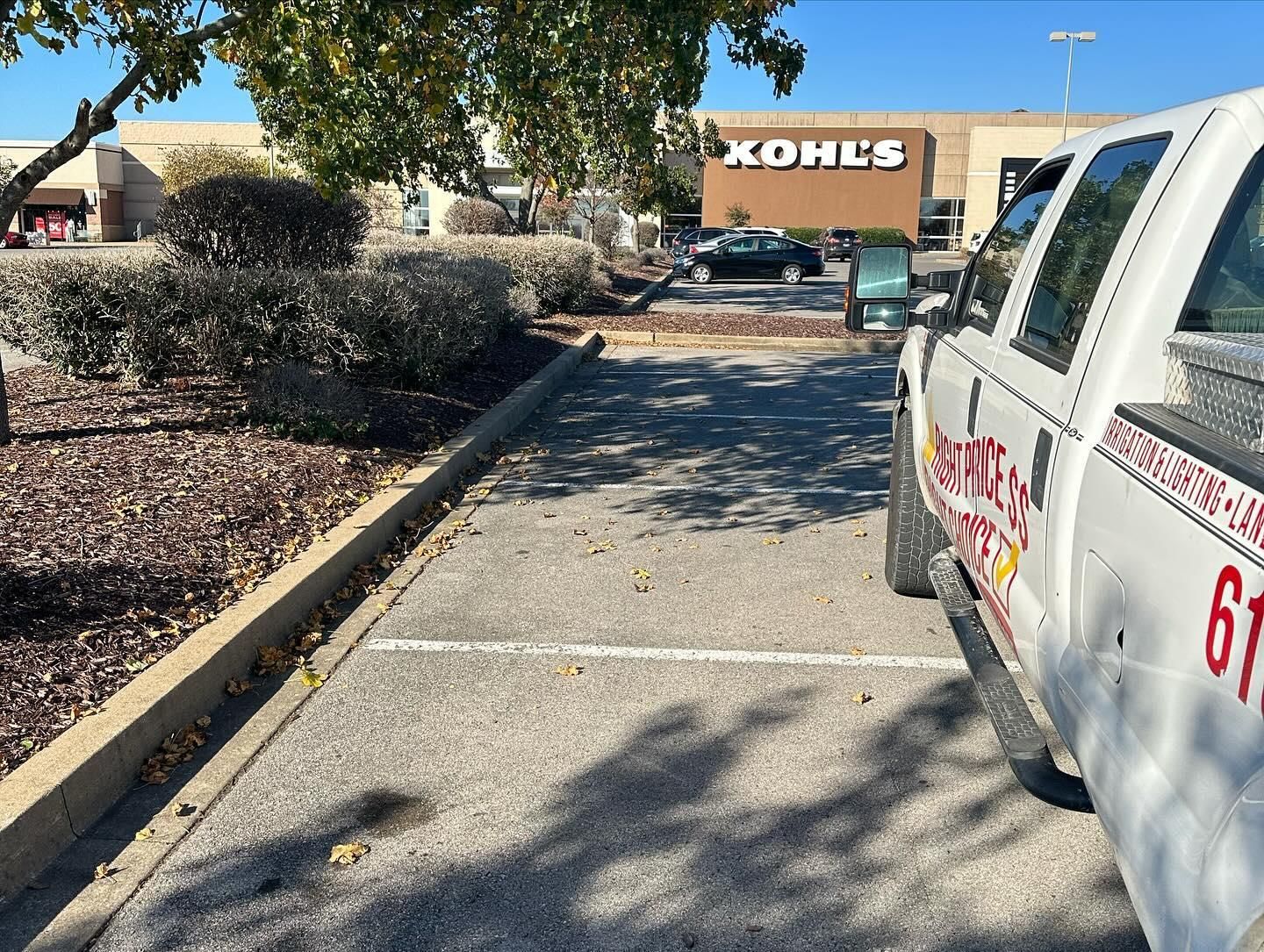  for The Right Price Right Choice Lawn Care Services in Murfreesboro, TN