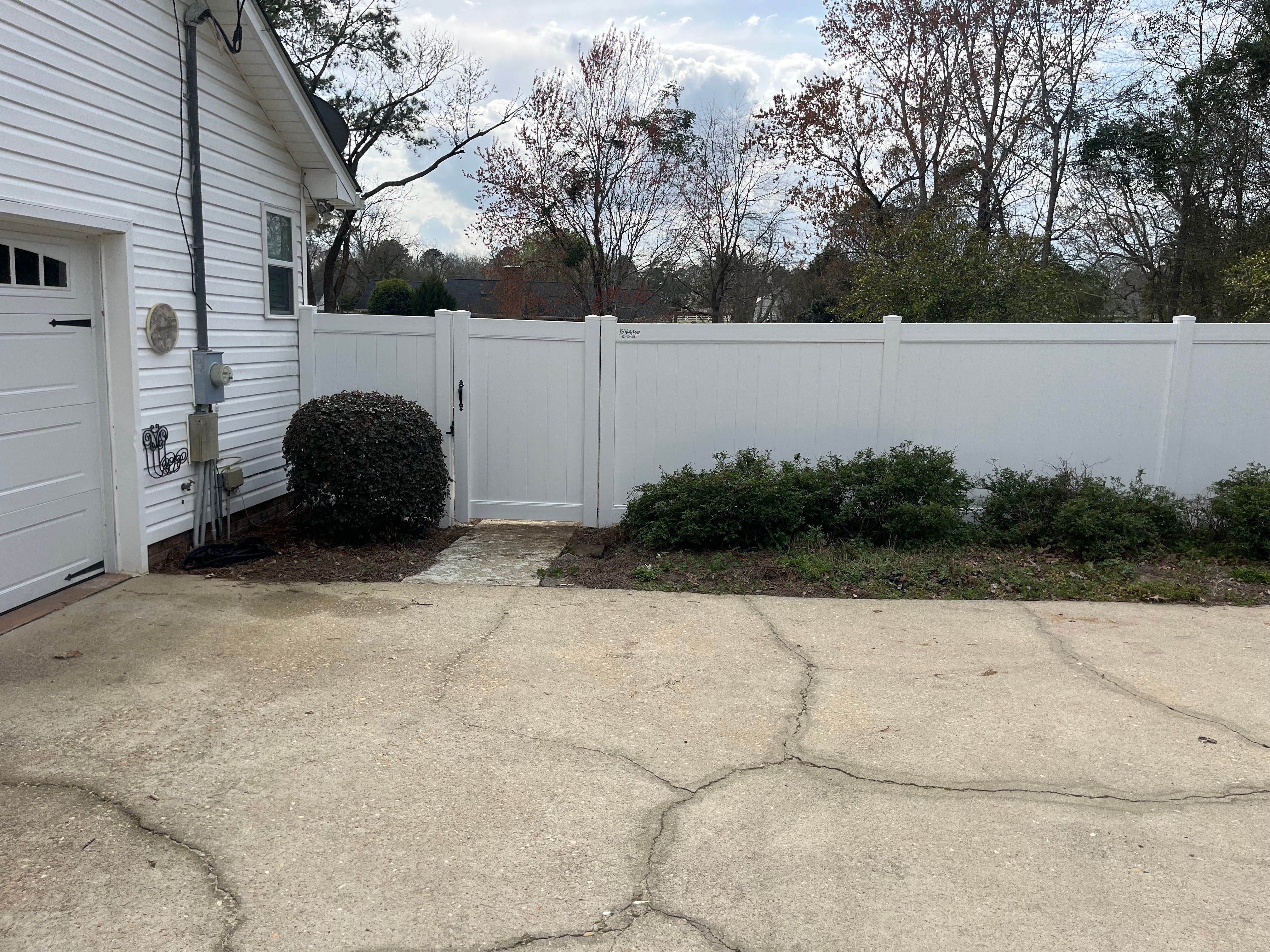  for JB Nealy Fence in Elgin, SC