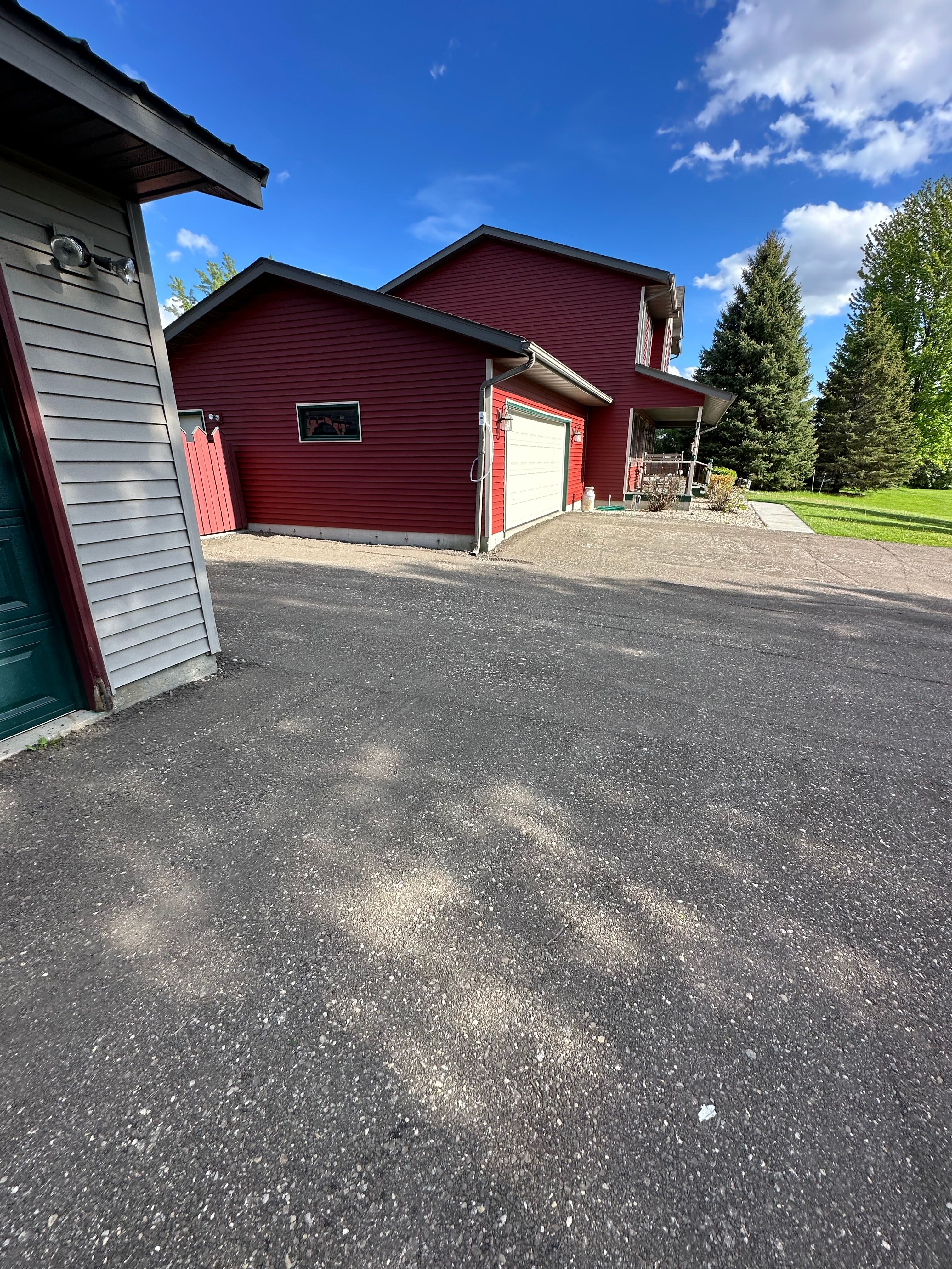  for 608 Earthworks in Marshall, WI