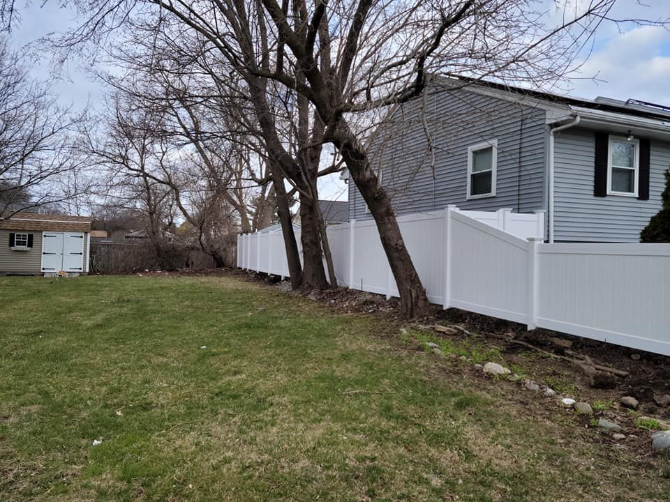 Vinyl Fences for Azorean Fence in Peabody, MA