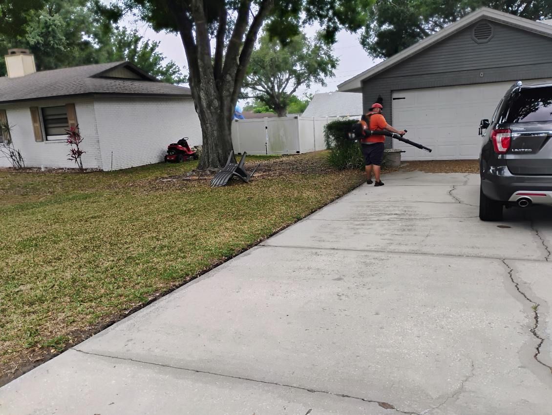  for The 1 Man Show Lawn Service in Lakeland Highlands, FL