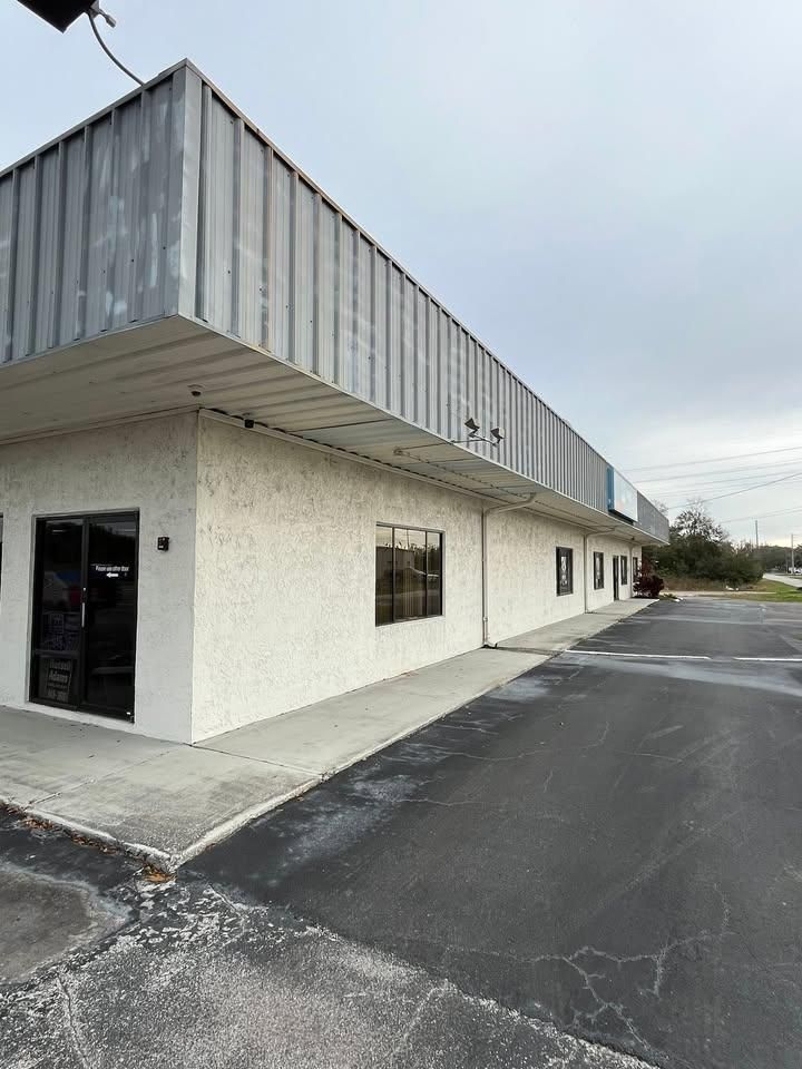  for Escorpio Painting in Tampa, FL