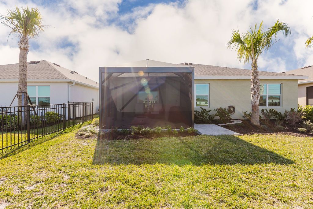  for Advanced Screen Services LLC in Punta Gorda, FL