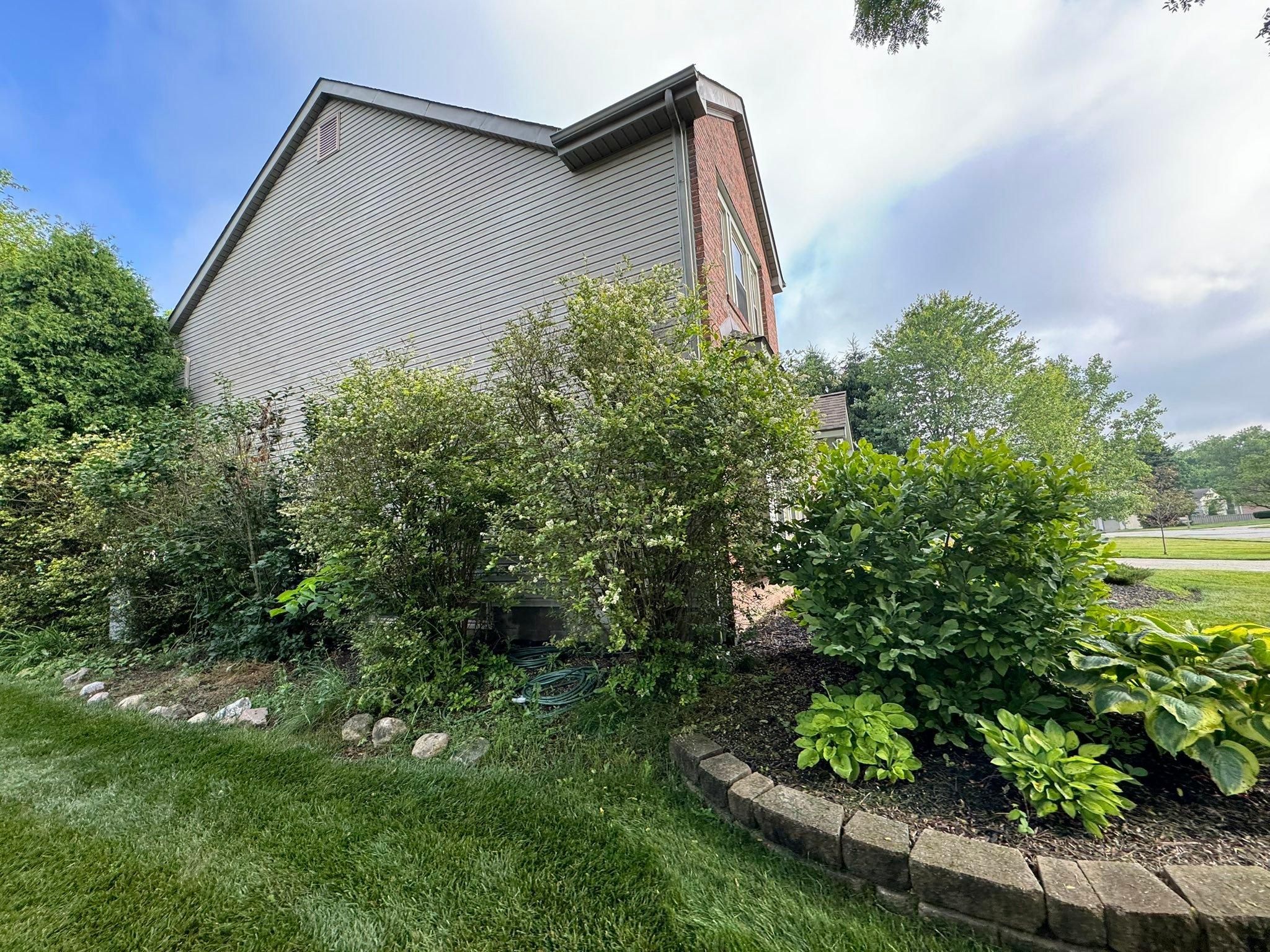  for Dewhurst Landscaping & Lawncare in Pickerington, OH