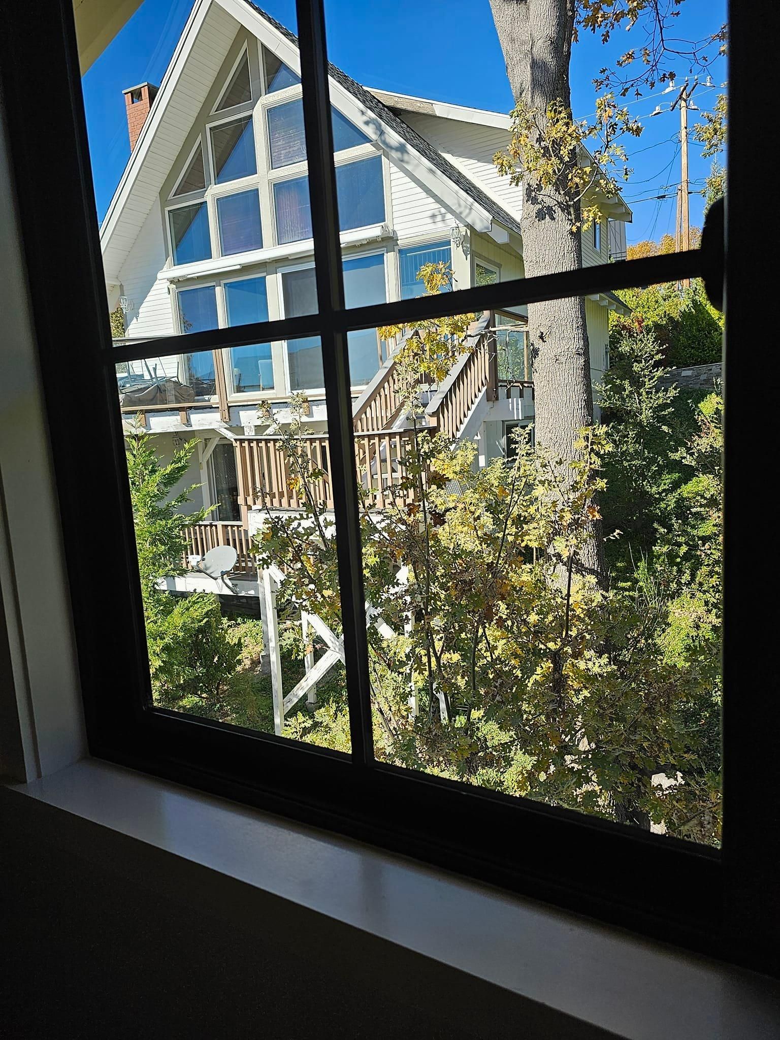 Window Cleaning for BCB Cleaning Services in Corona, CA