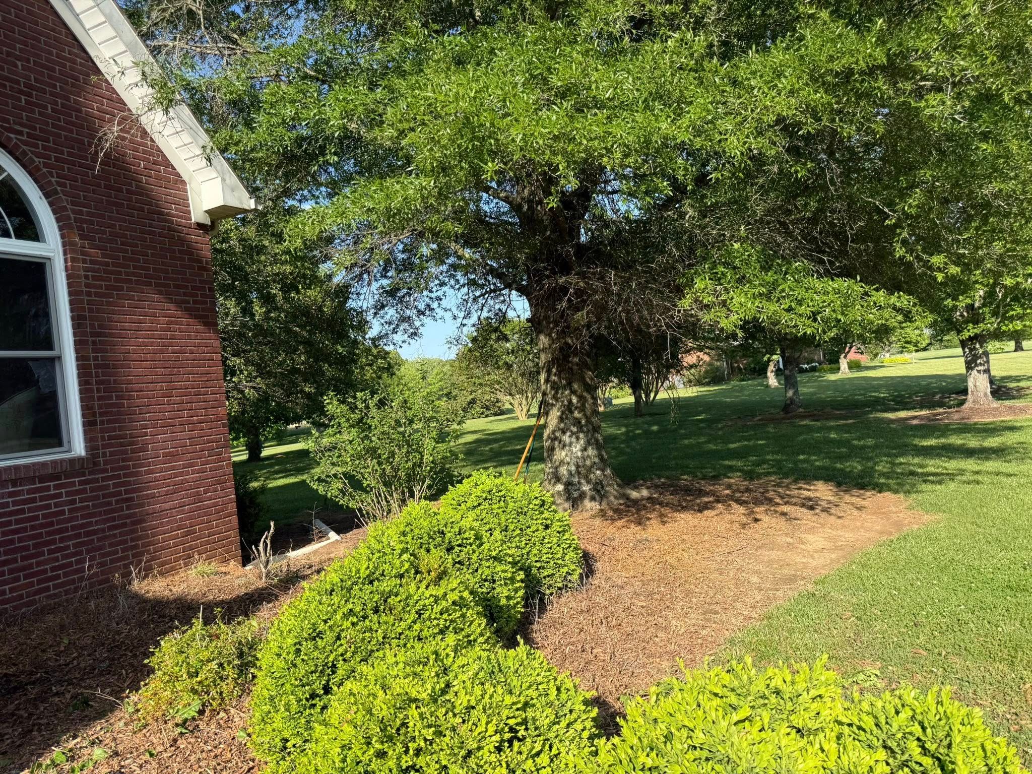  for Gonzales Lawn & Landscapes in Lawrenceburg, TN