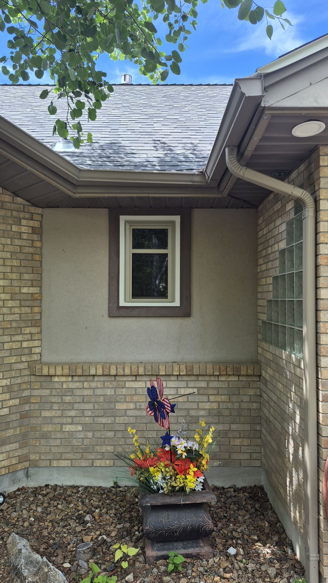  for Vivid Windows in Centerville, UT
