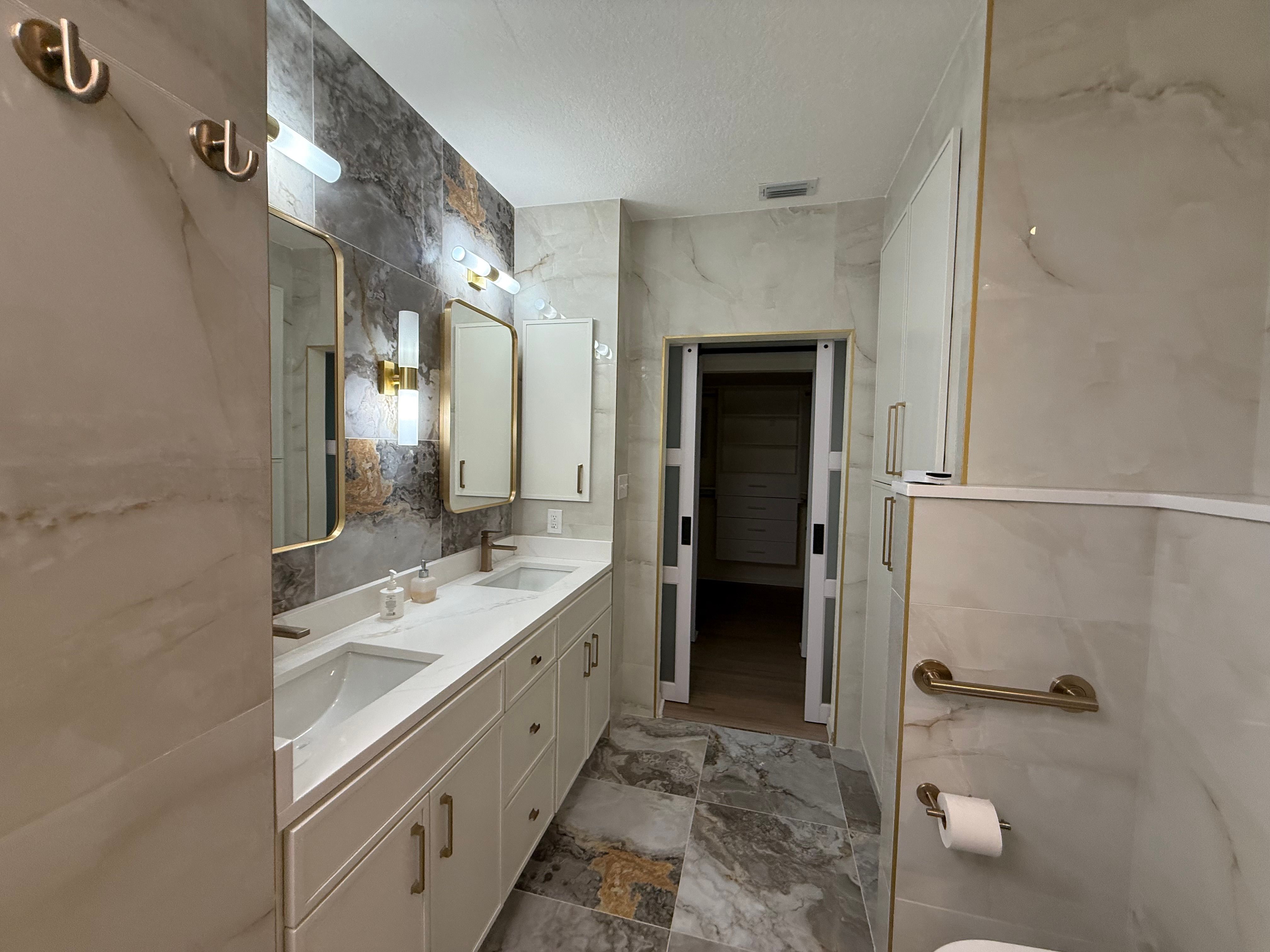  for Beyond the Edge Construction in Brandon, FL
