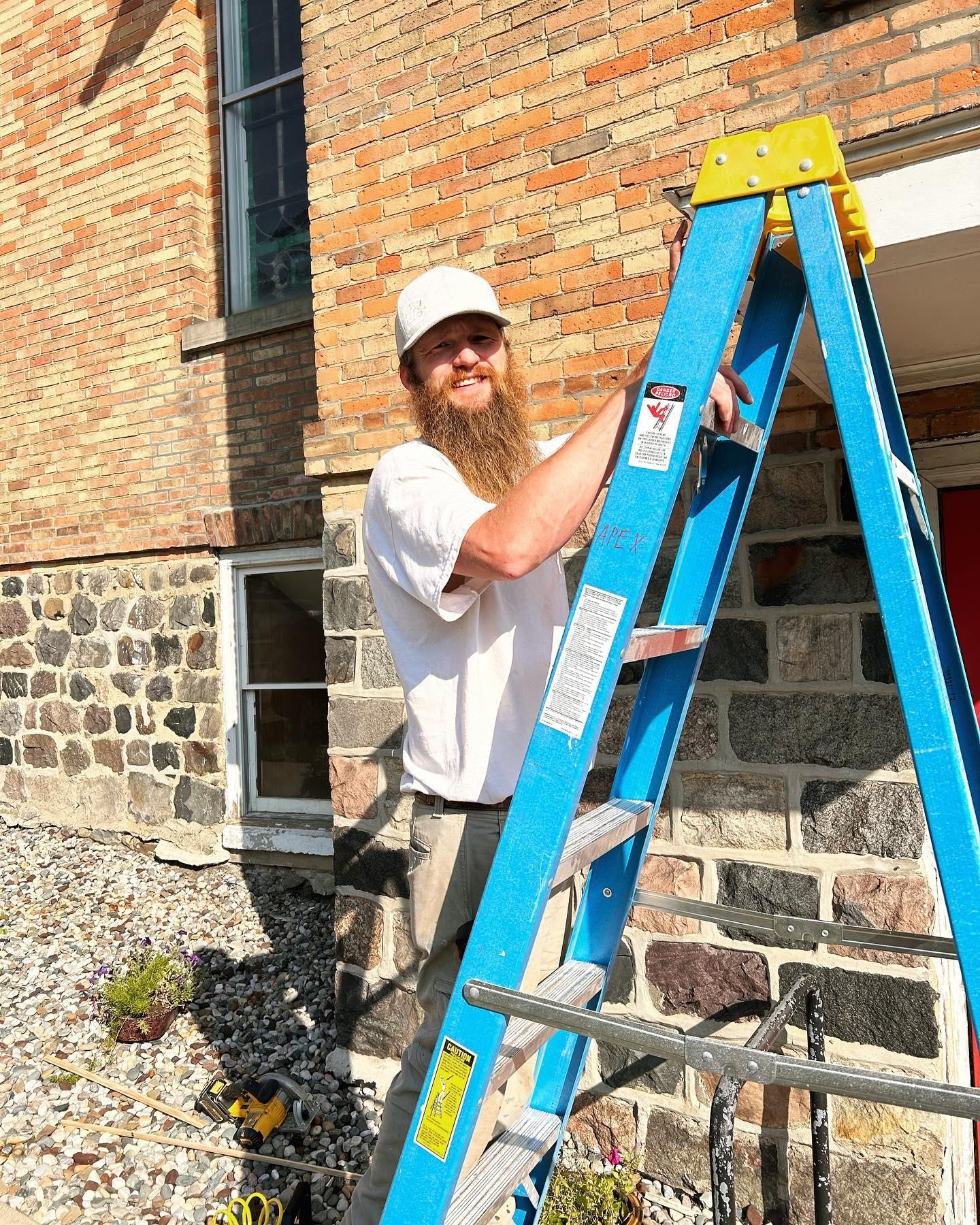  for Apex Painting in Livonia, MI