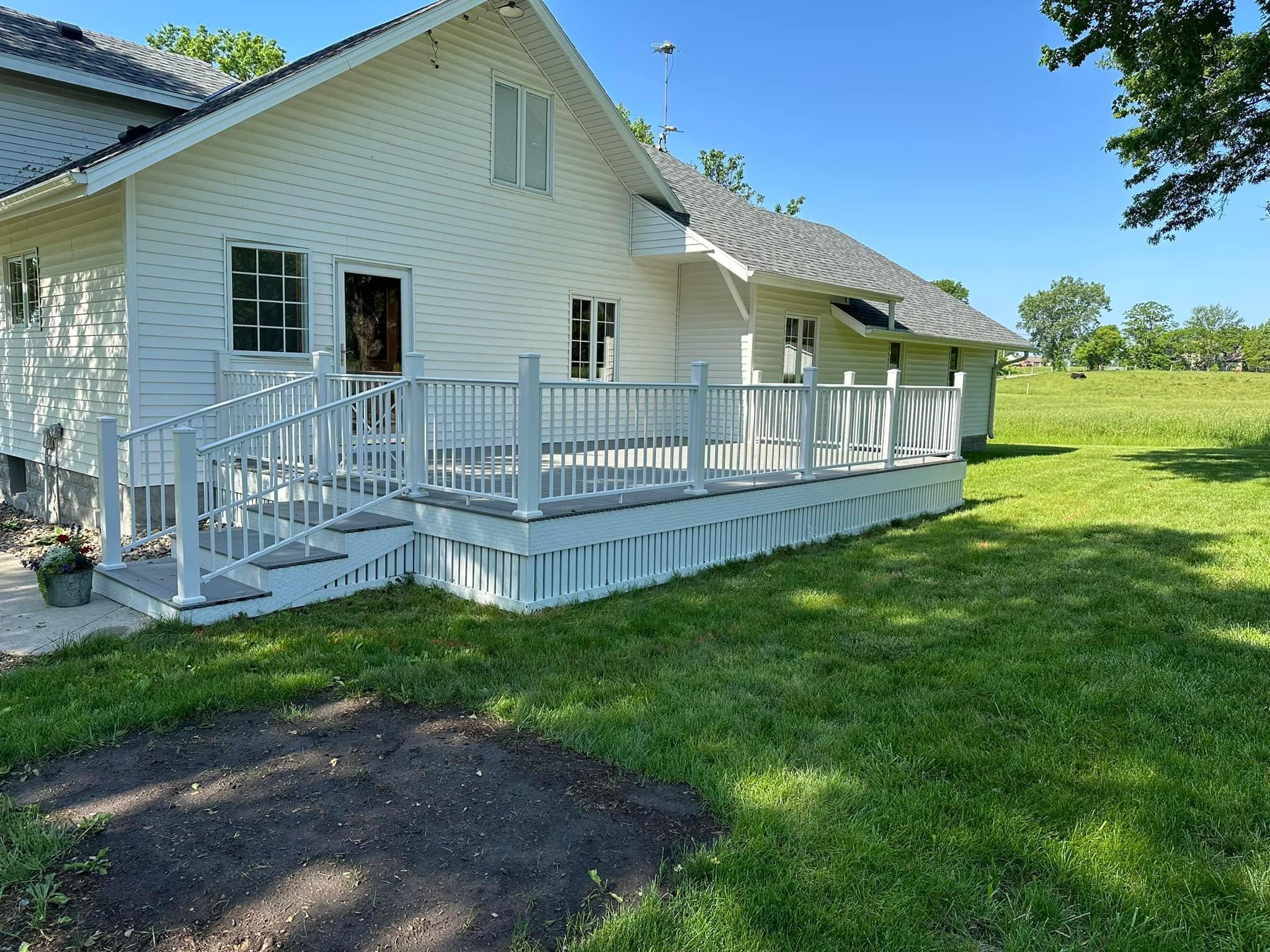  for Thomas' Lawn Care in Maryville, MO