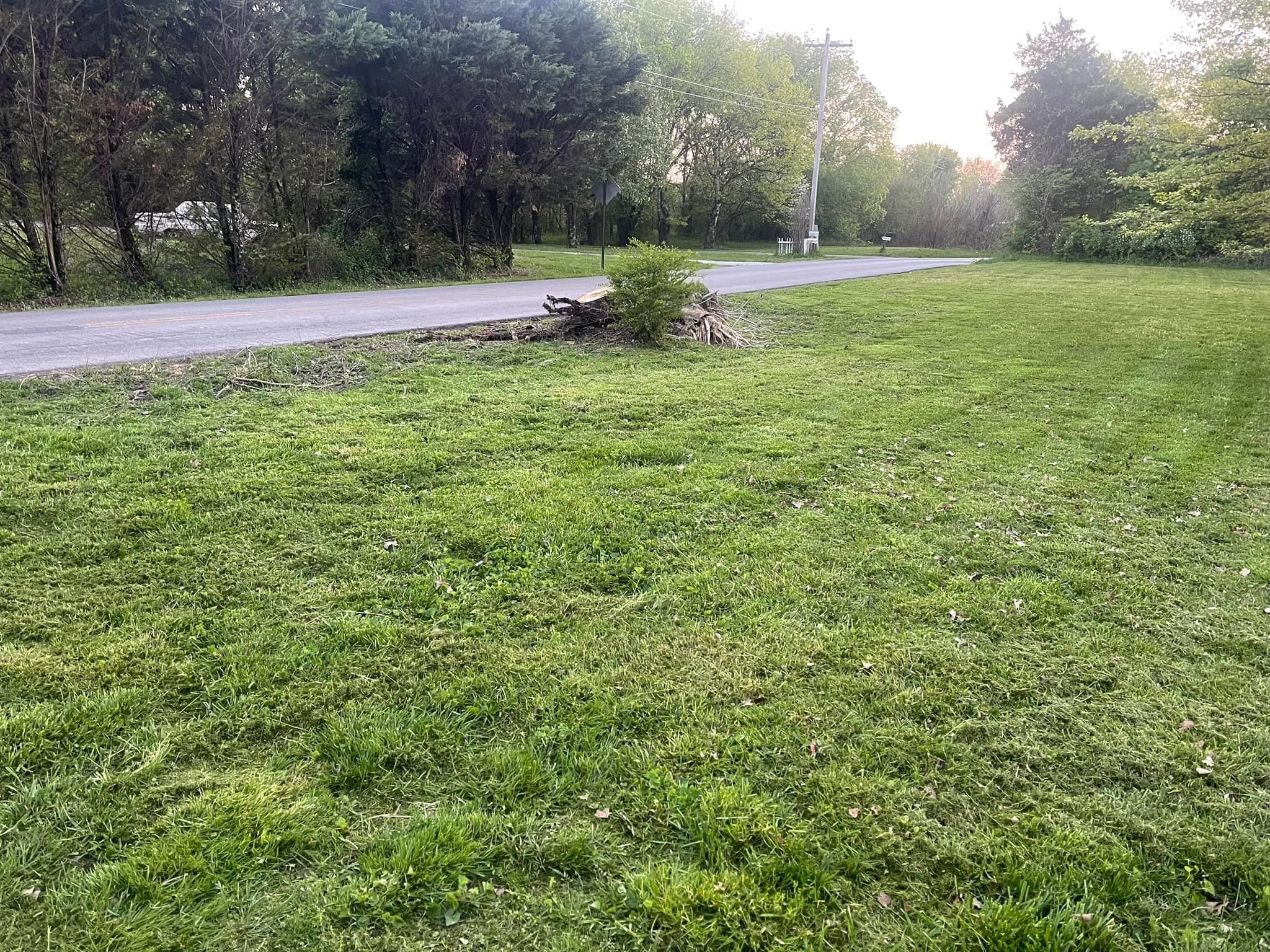 Lawn care and Landscaping for R&M Property Maintenance in White Pine, TN