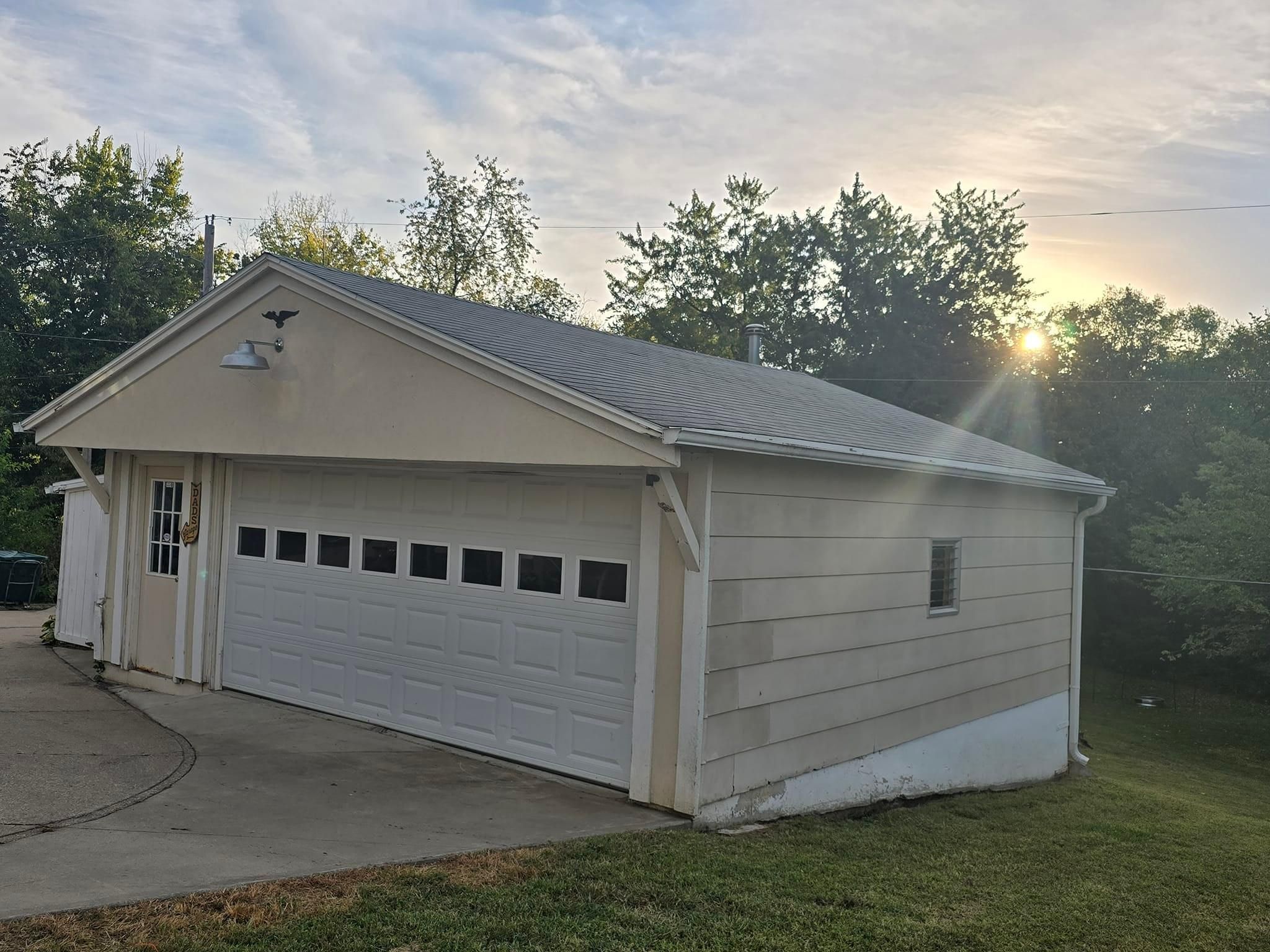  for Full Roof  in Saint Joseph, MO