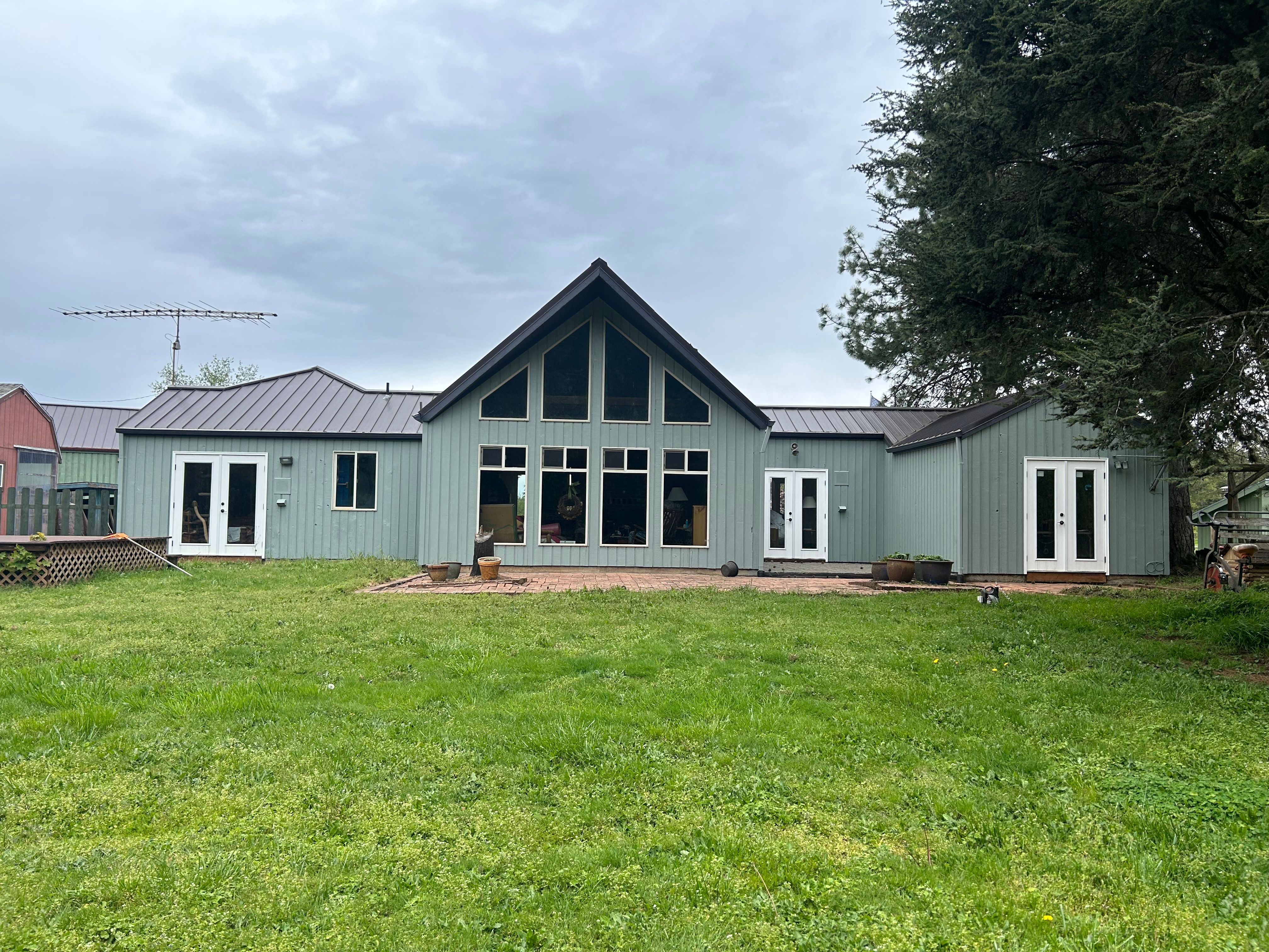 Good Before and After for Great Paint and Renovate LLC in Lebanon, OR