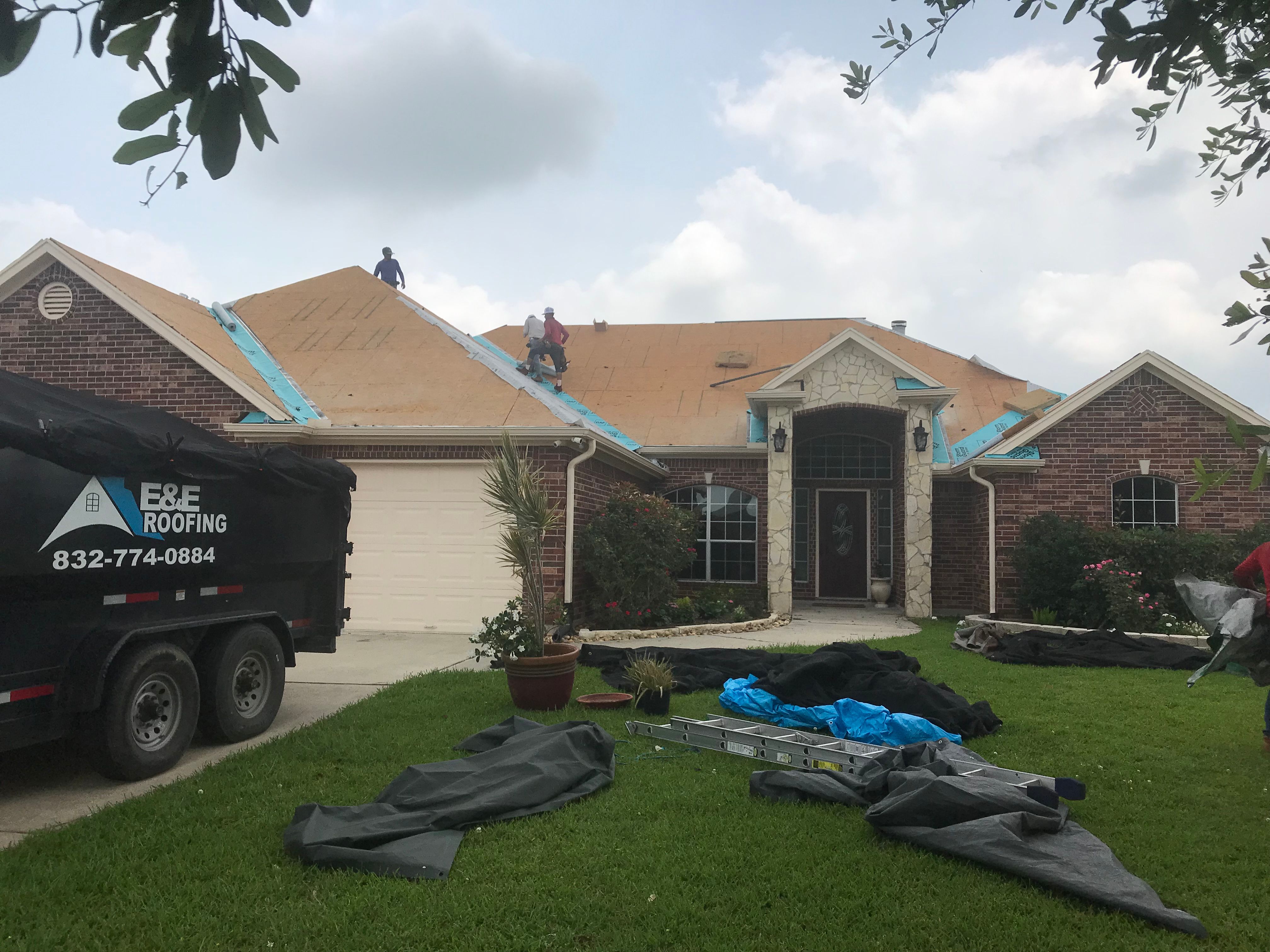  for E & E Roofing & Exteriors LLC in Baytown, TX