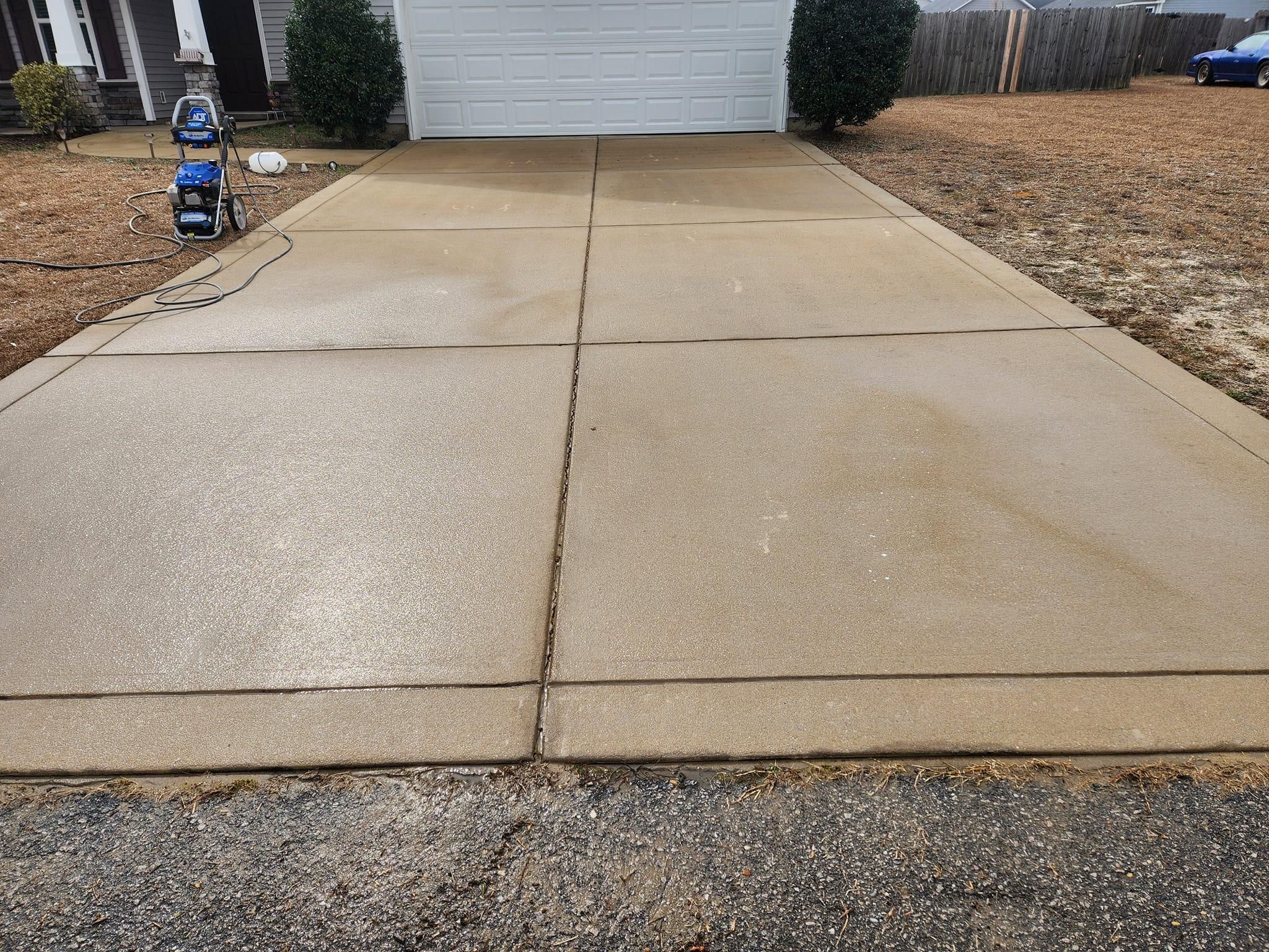 Driveway Grading for South Montanez Lawn Care in Fayetteville, NC