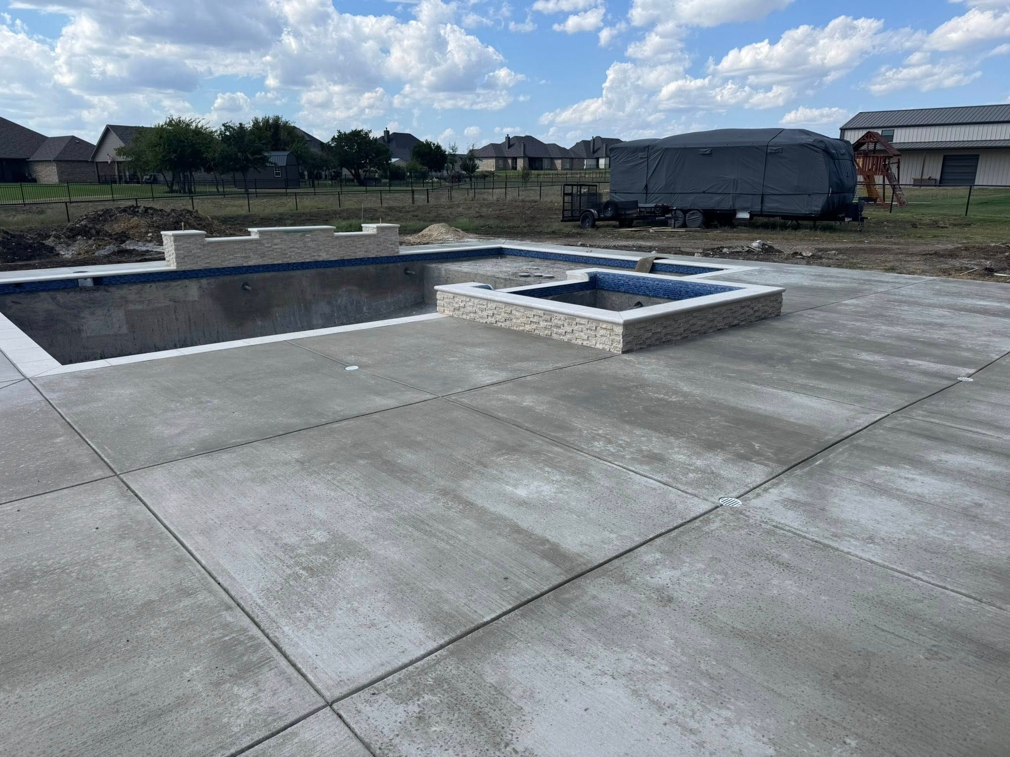  for Black Diamond Custom Pools LLC in Azle, TX