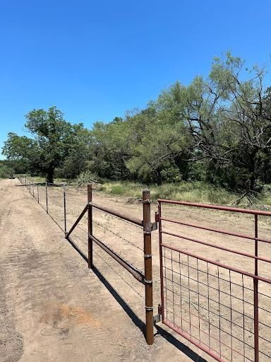 for 5-7 Fencing & Construction in Madisonville, TX