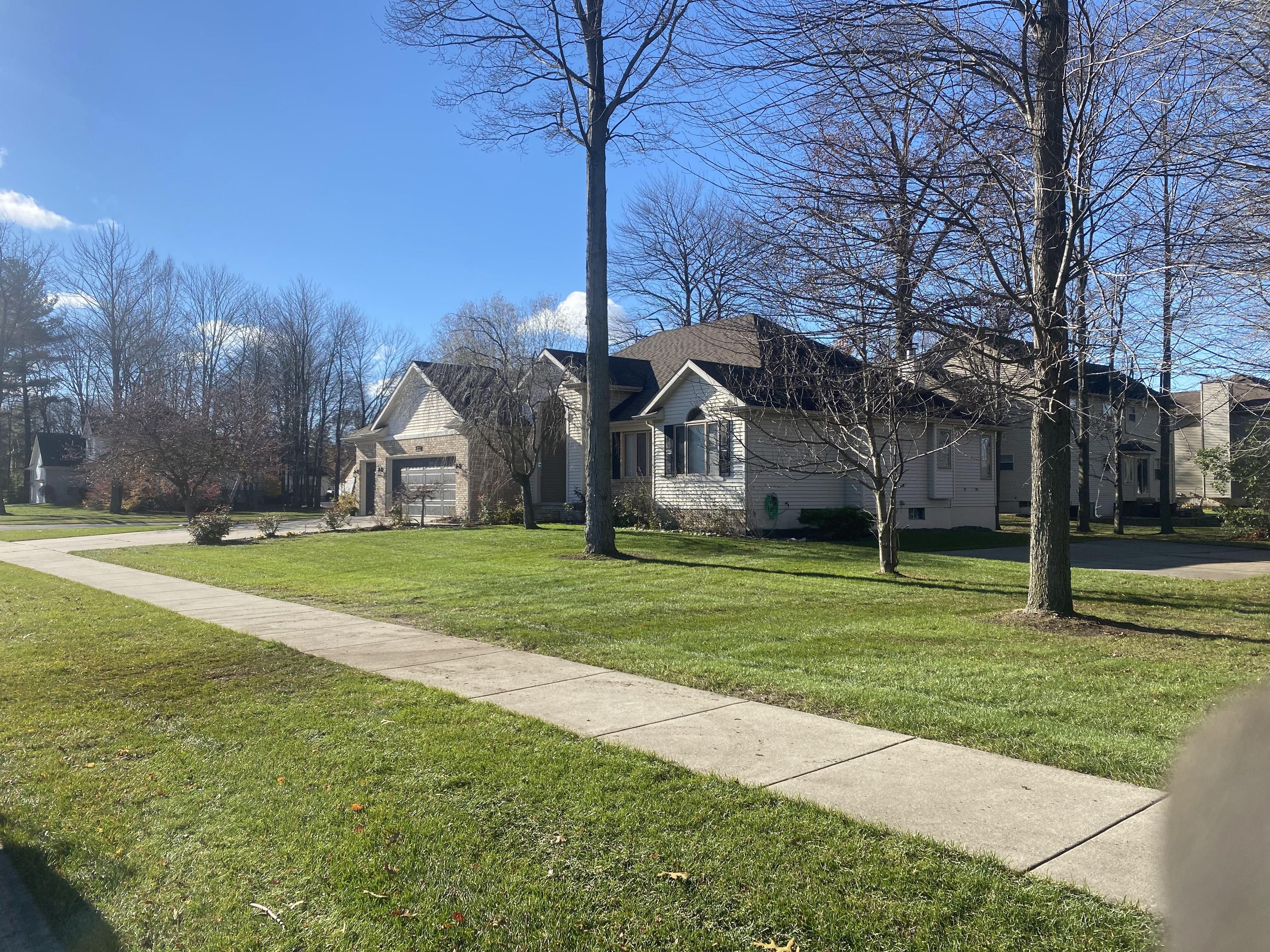 Spring and Fall Clean Ups for Lake Huron Lawns in Lexington, MI