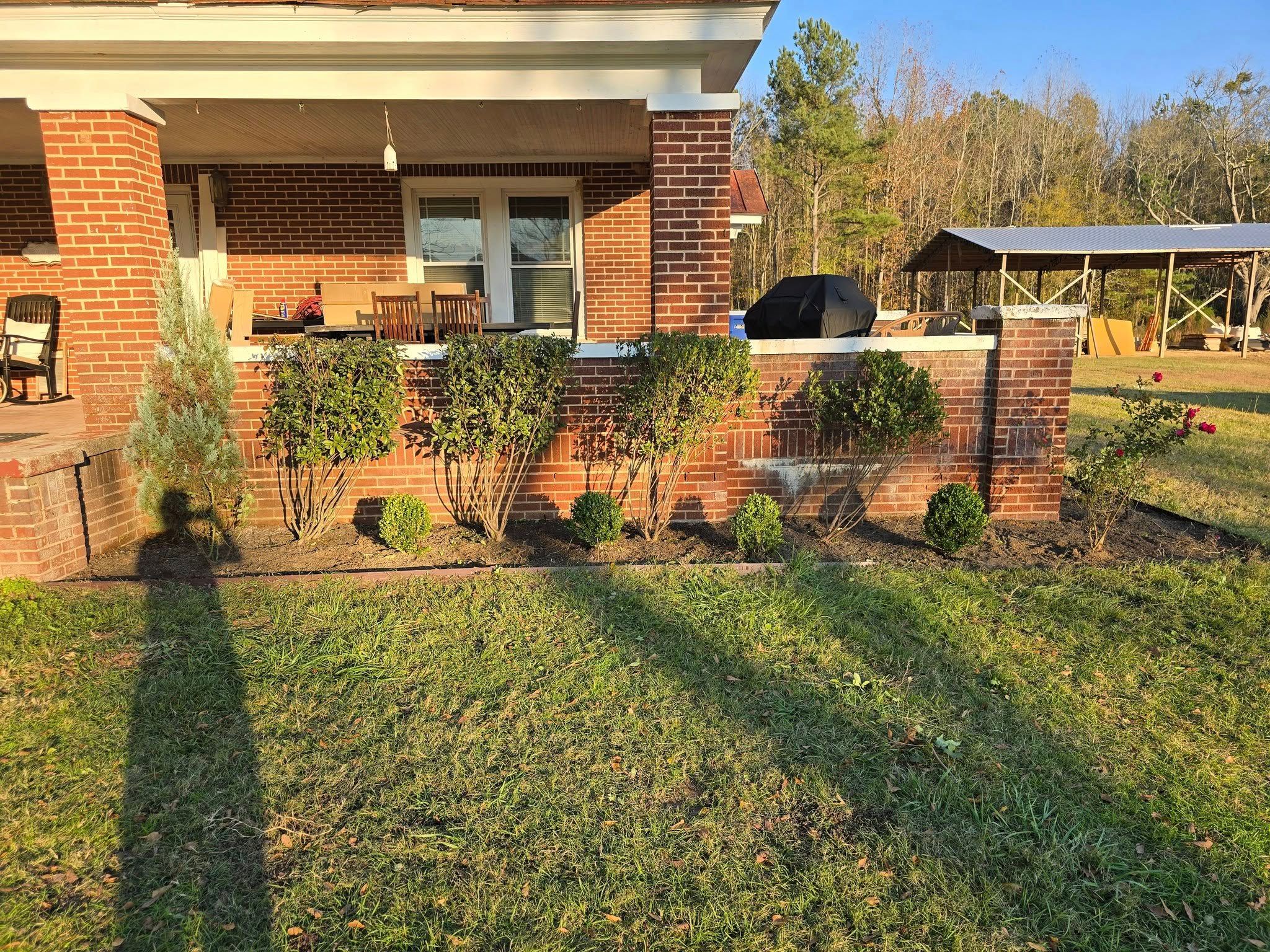 Landscaping Lawn Care for Sunshine's Dreamscapes in Greer, SC