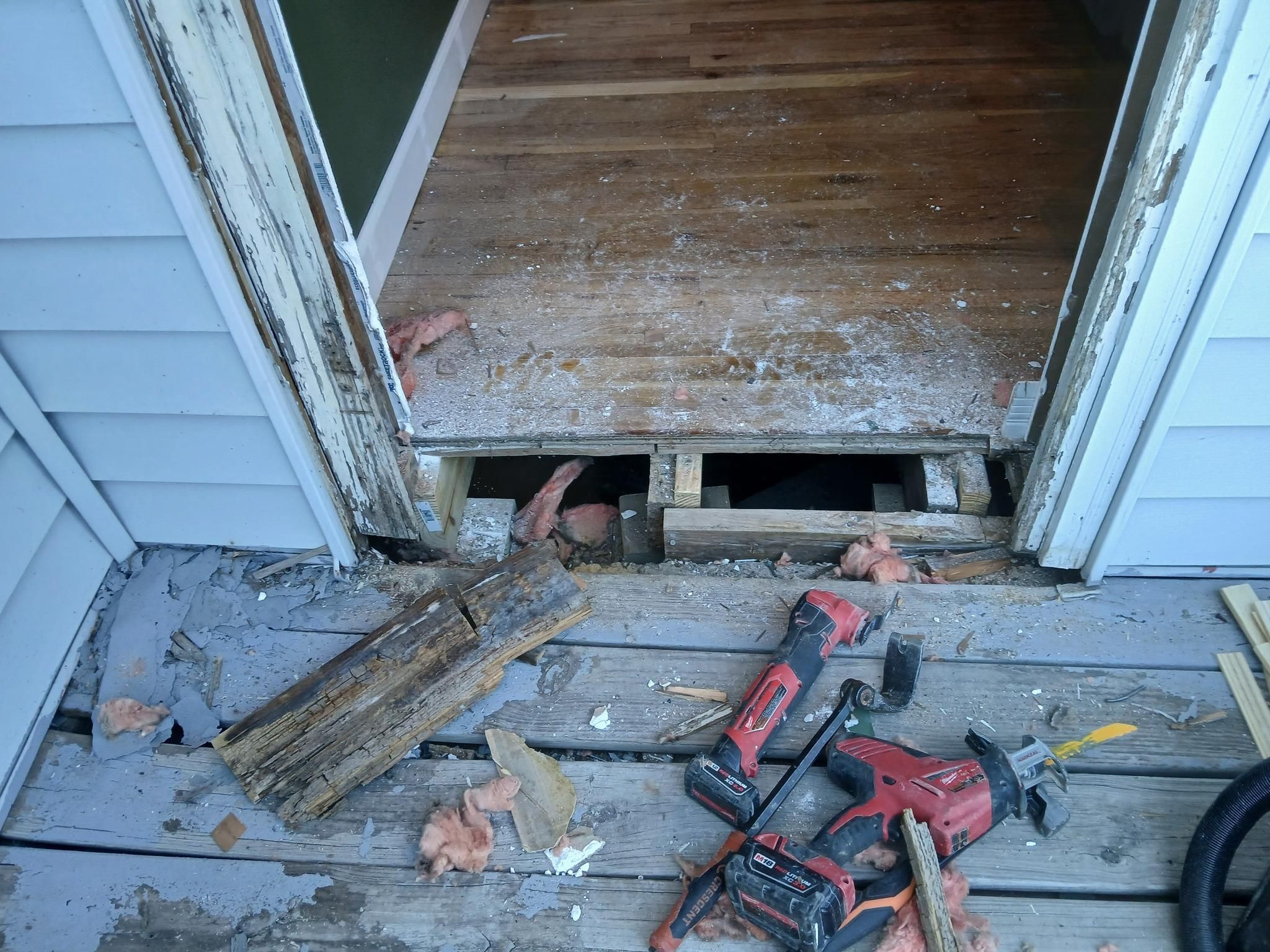  for Dead Tree General Contracting in Carbondale, Illinois