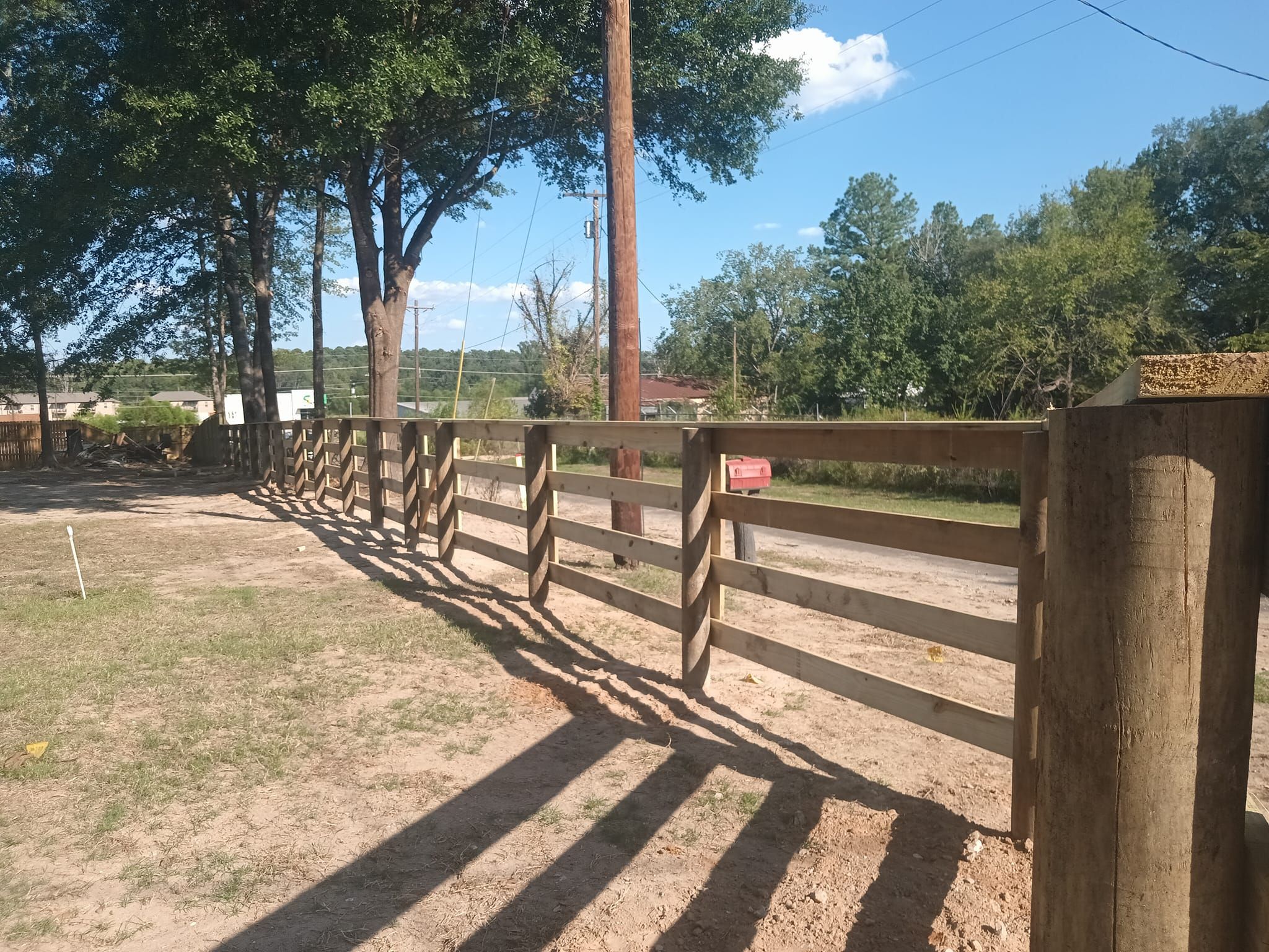  for JR Fences in Lindale, TX