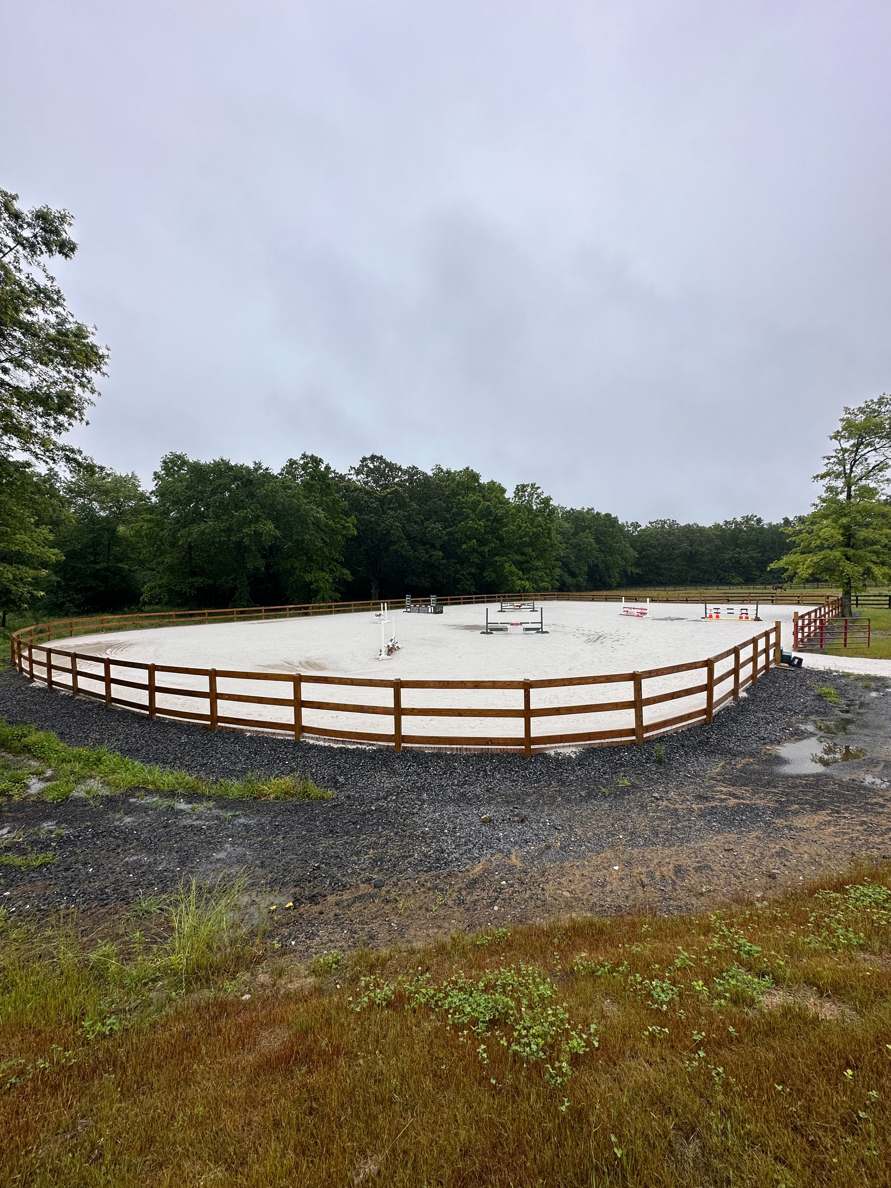 Wooden fence for Wantage Fence & Stonework, LLC in Wantage, New Jersey