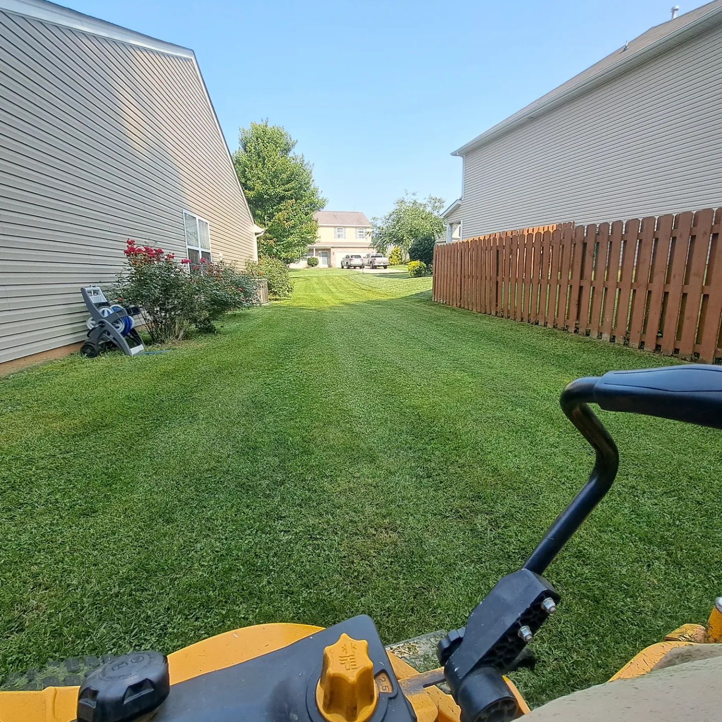 Lawn Care for Dee's Lawn Care Services in Lake Wylie, SC