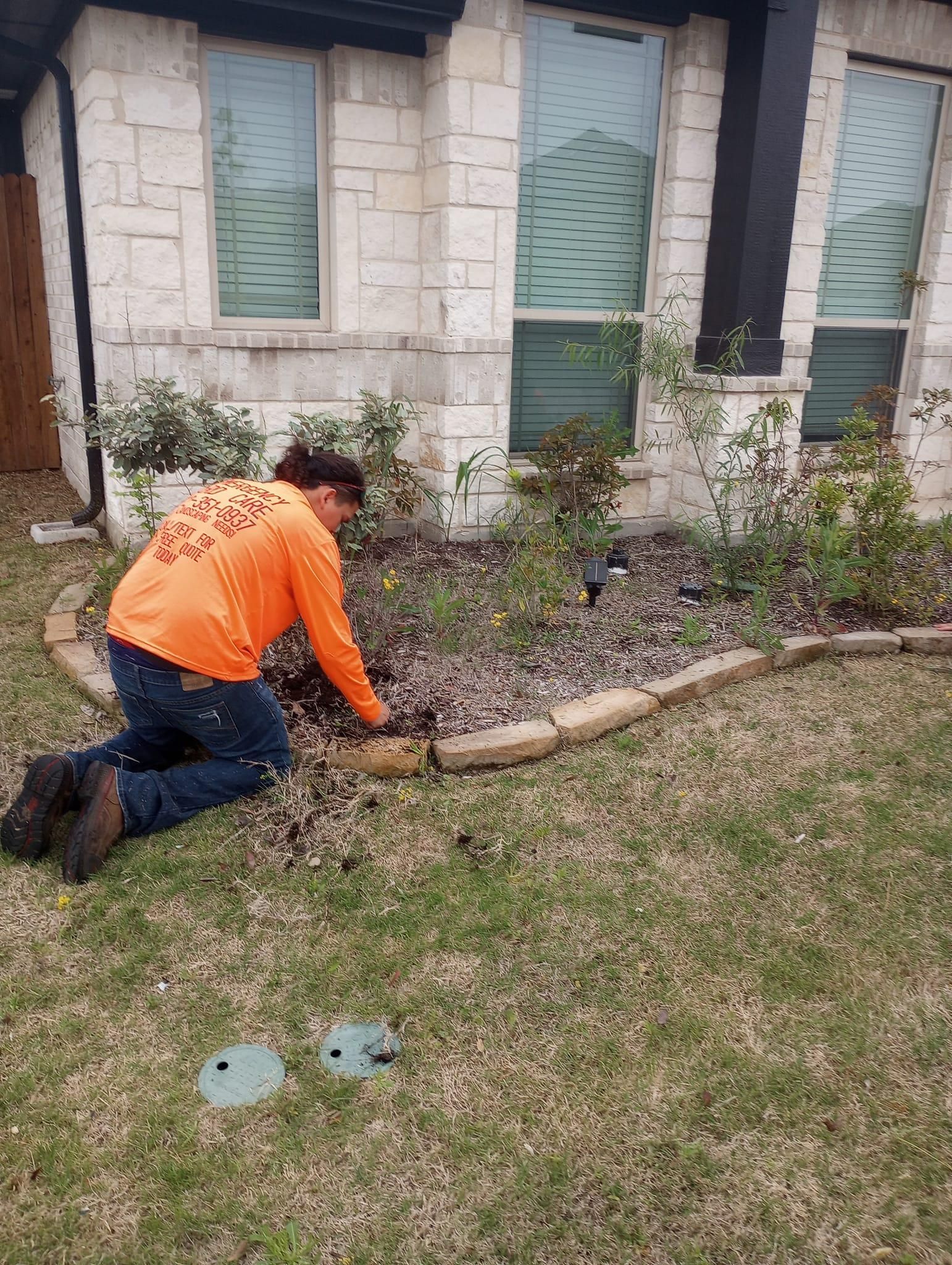 Mowing for Emergency Yard Care LLC in Waxahachie, TX