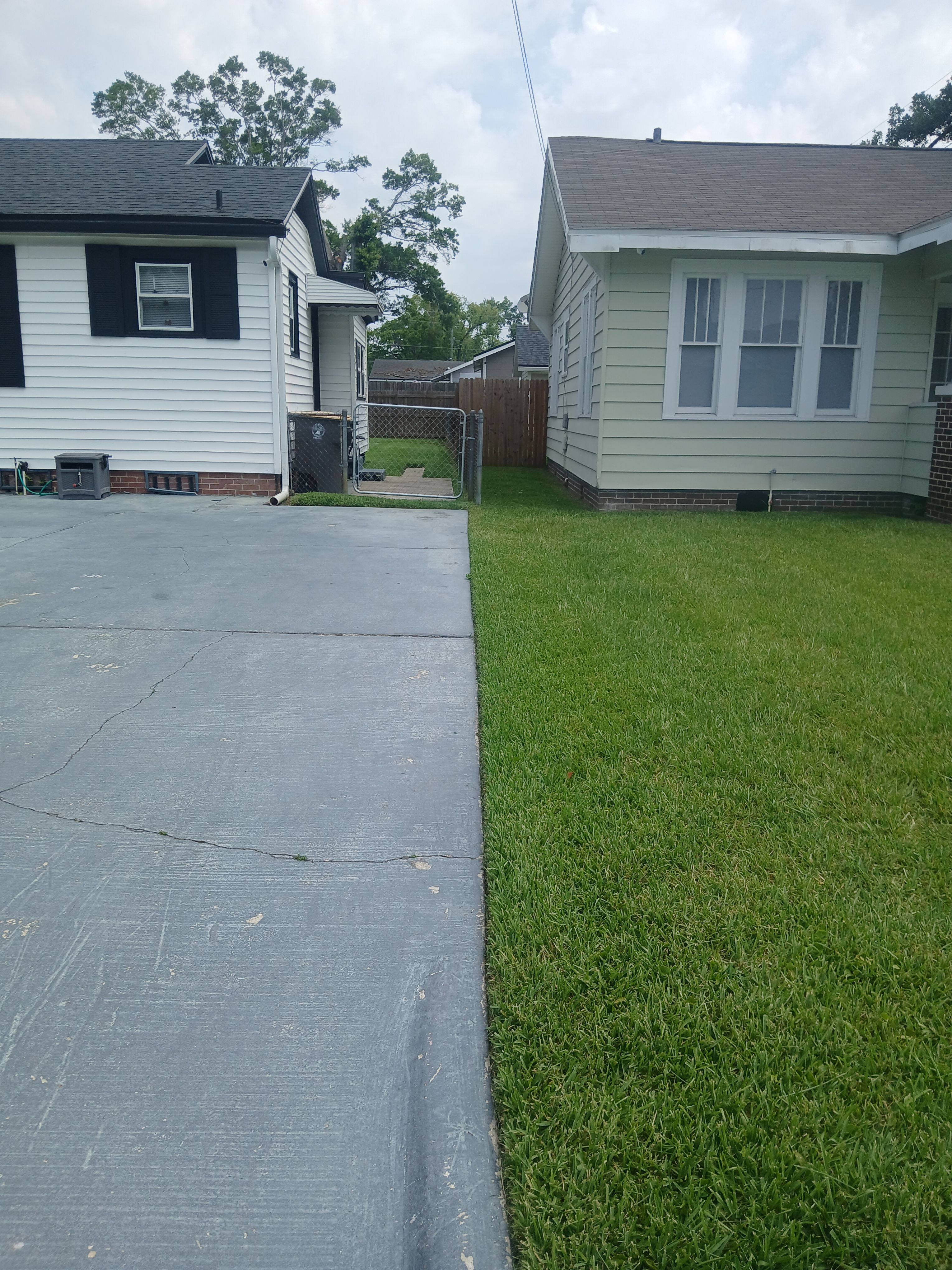 All Photos for Tugger and Son's Lawn Care Services in Jacksonville, FL