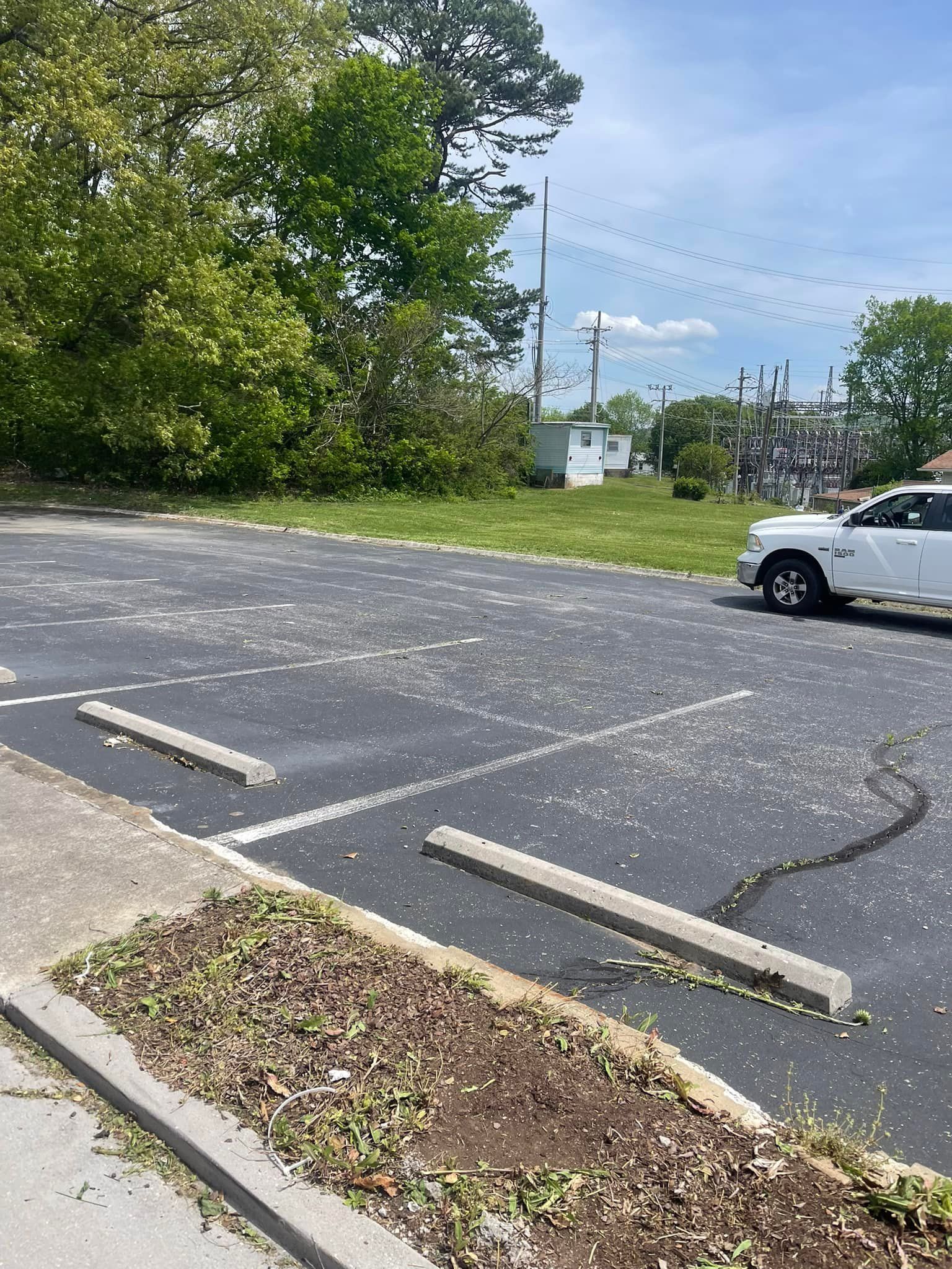 Lawn care and Landscaping for R&M Property Maintenance in White Pine, TN
