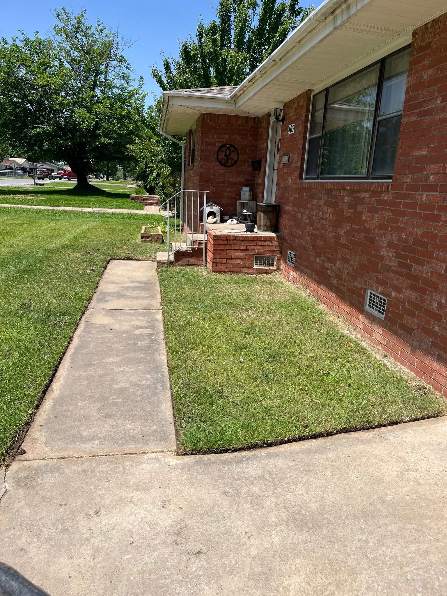  for Zac’s Lawn and Landscaping in Fort Smith, AR