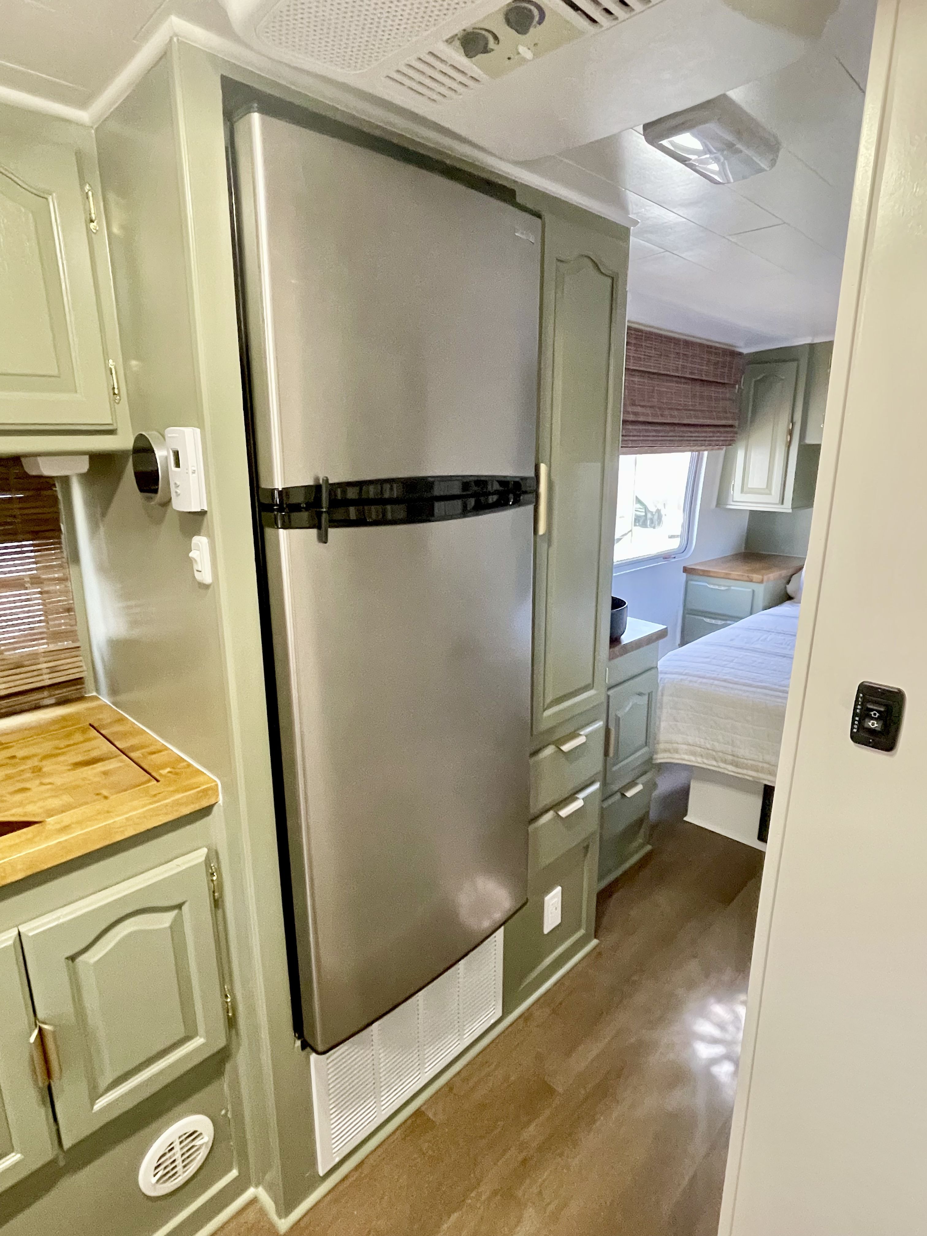 2003 Forest River Lexington Class B+ for Mauka to Makai RV Renovations in Los Angeles, CA