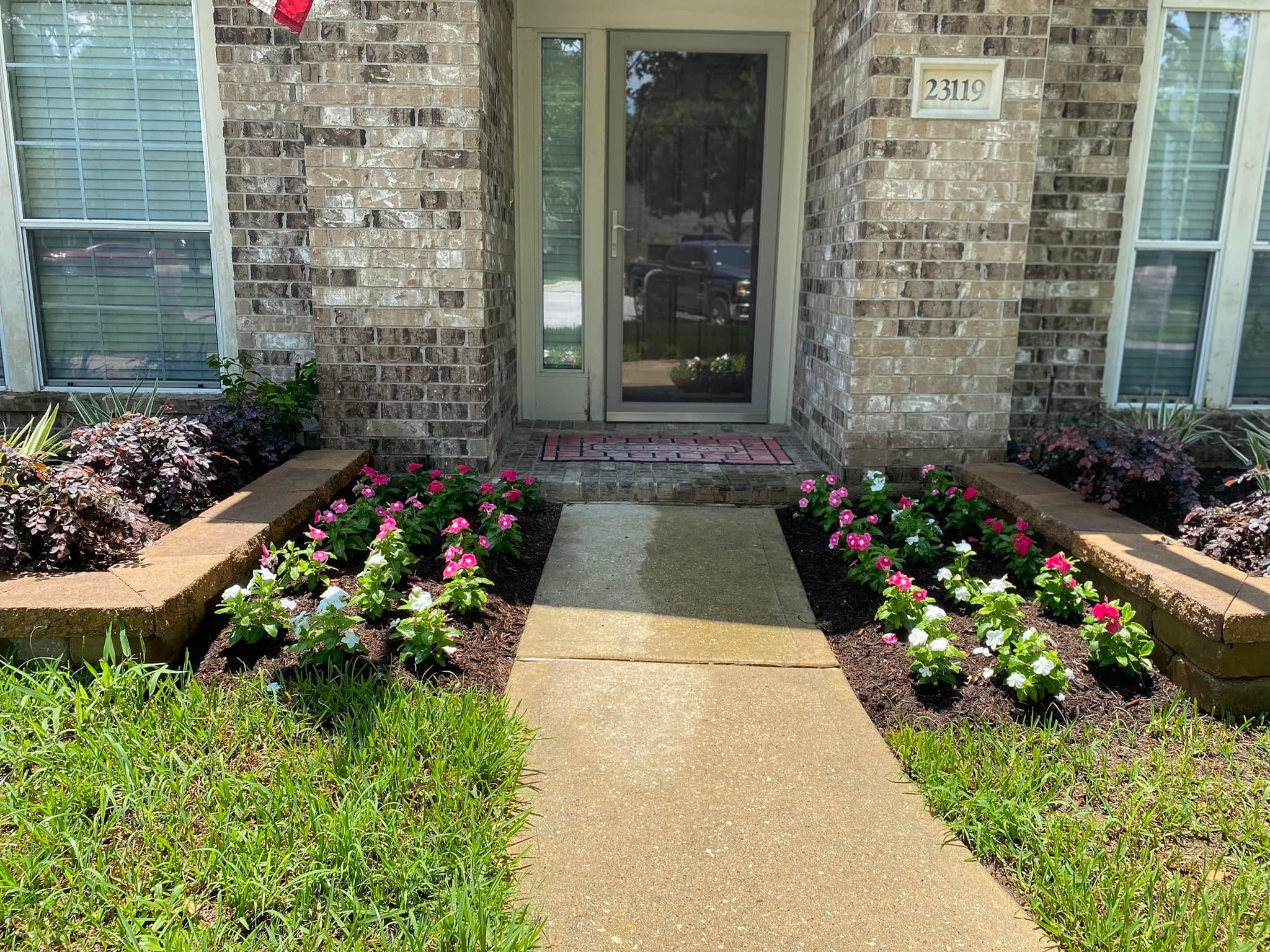 Hardscaping for Atlas Land Design in Creekside Park, TX