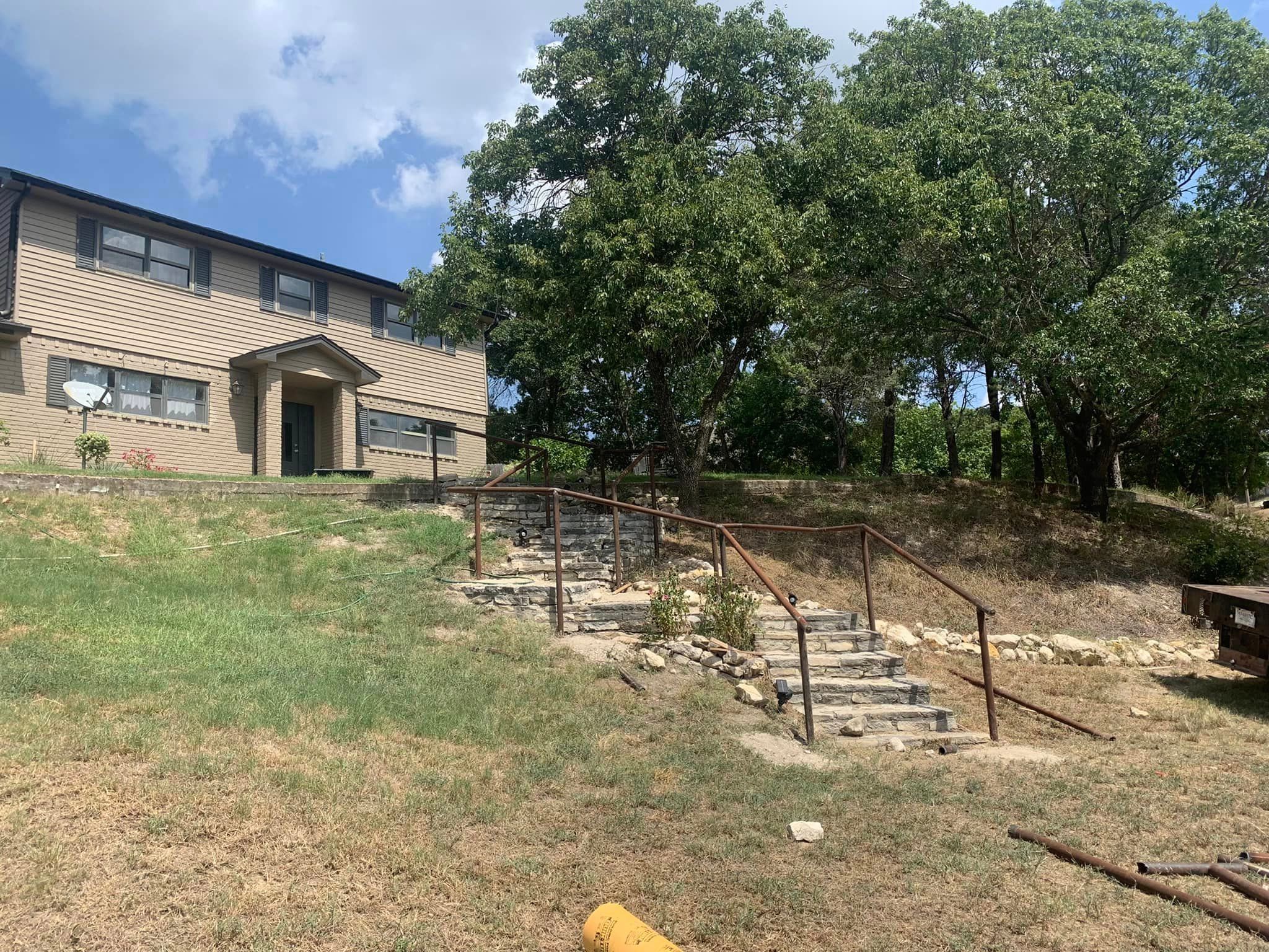  for Leal's Welding & Construction LLC in Granbury, TX