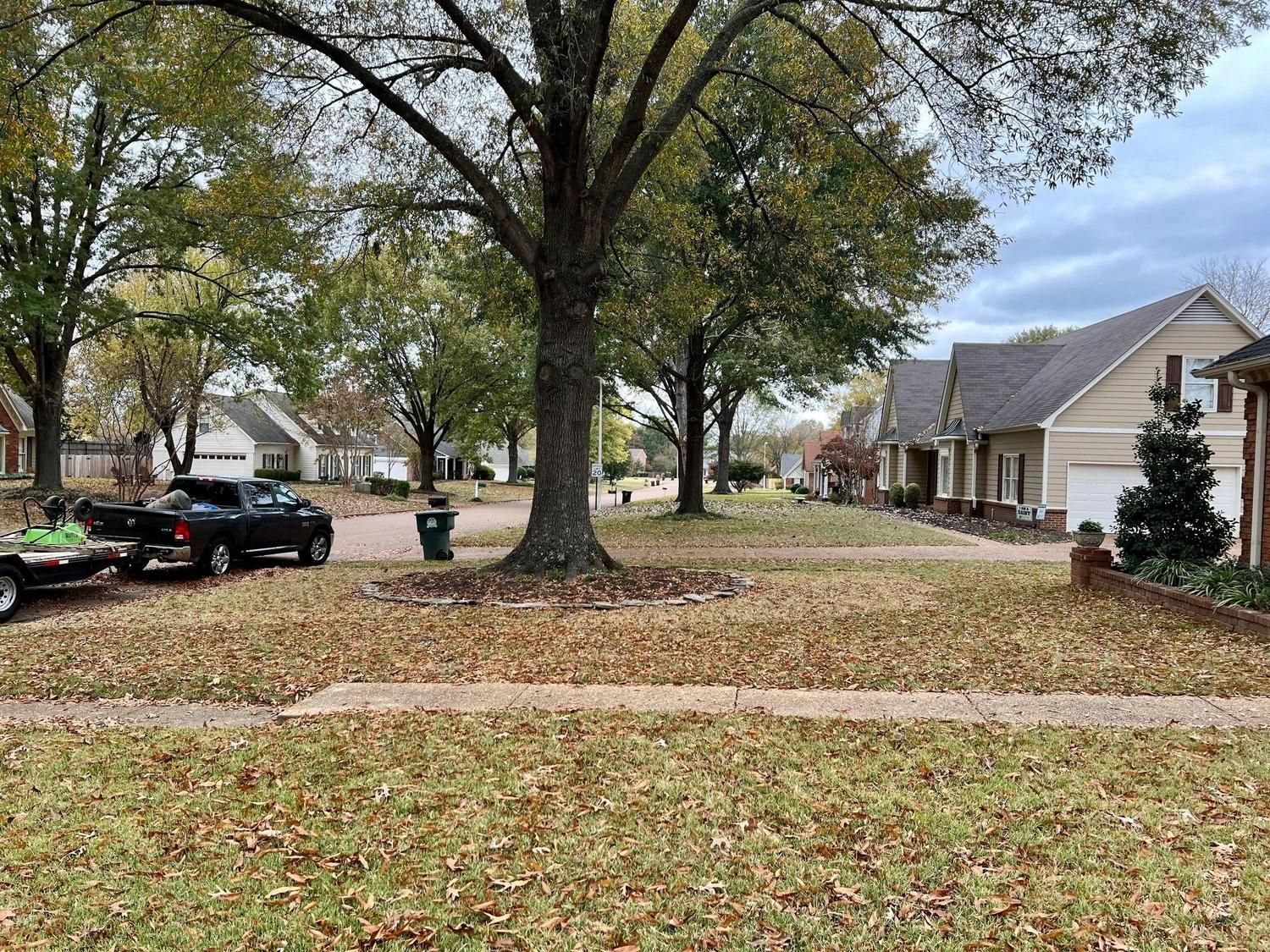 Residential Landscaping for Emory's Garden Landscape Emporium in Memphis,  TN