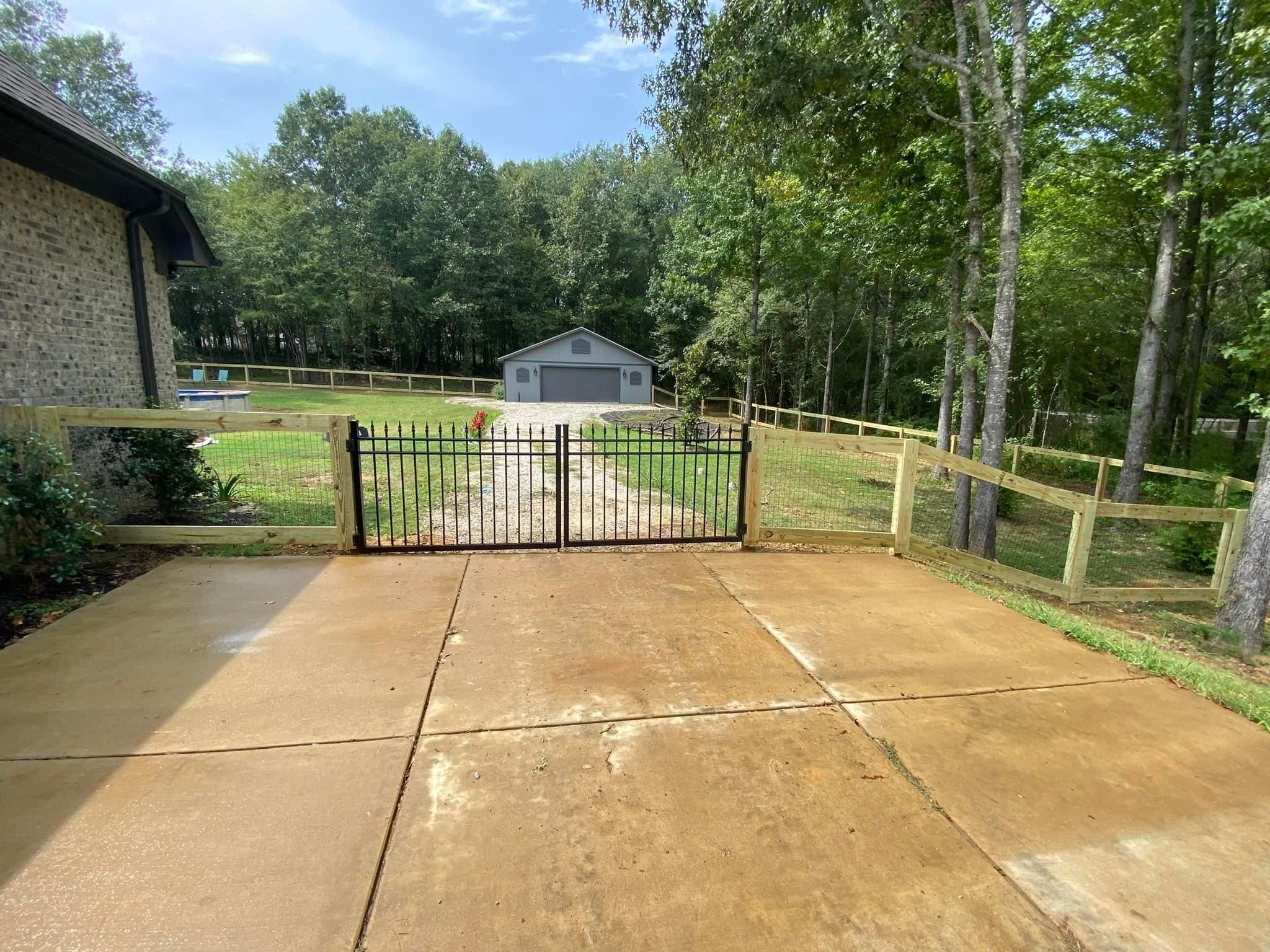  for Manning Fence, LLC in Hernando, MS