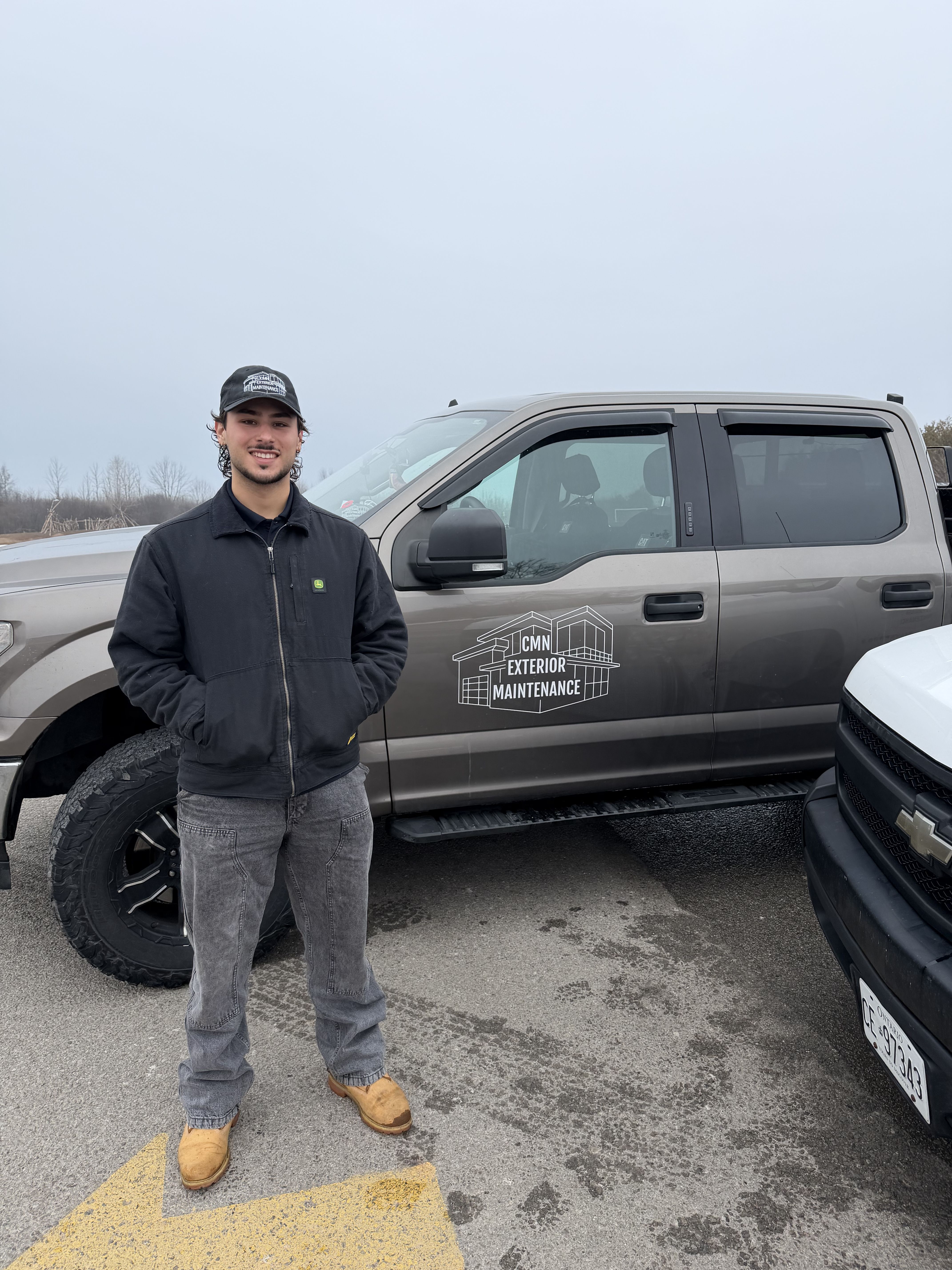  for CMN Exterior Maintenance in Hamilton, ON