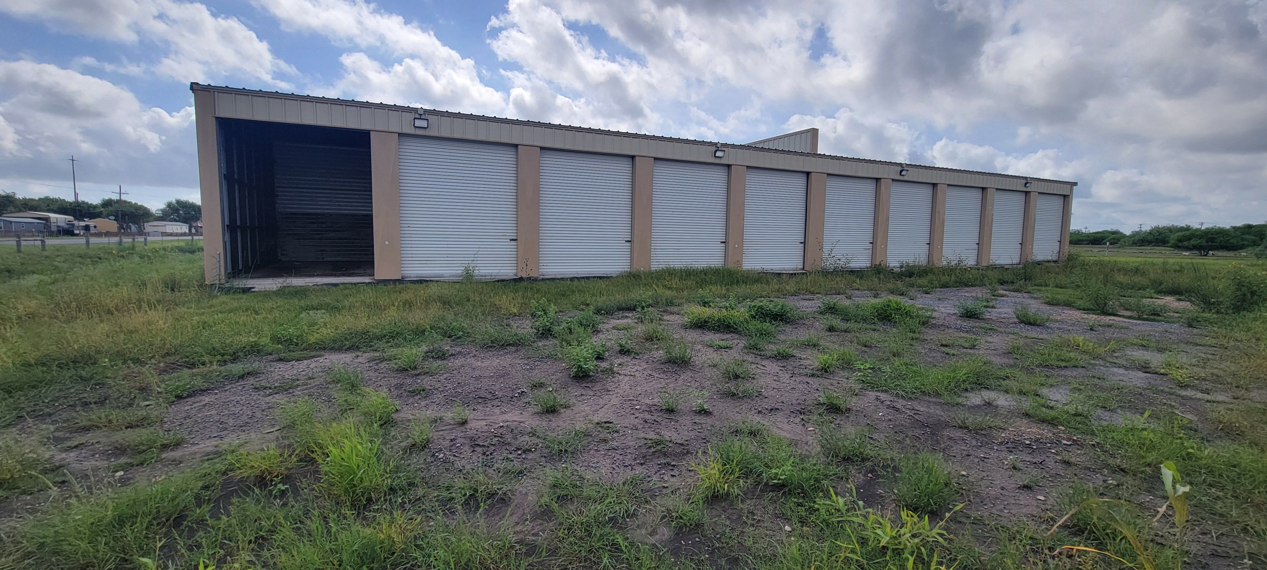  for Longoria & Son Construction in Laredo, TX