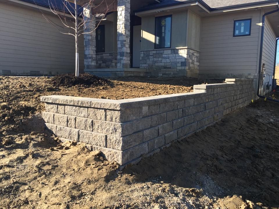 Retaining Walls for Lawn Pros in Omaha, NE