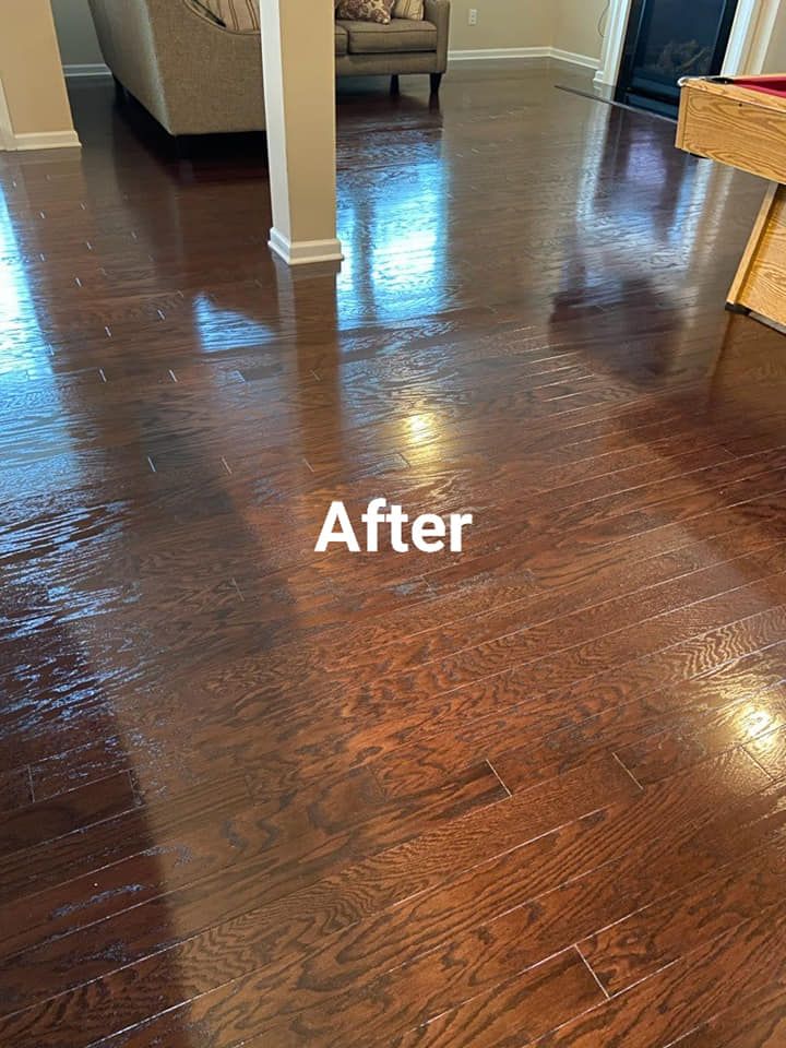 Photo number 4 of Particular Detail Cleaners 's best work performing a Hardwood floors  job