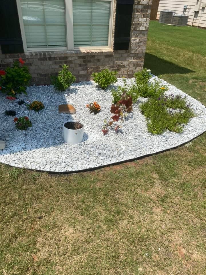 Lawn for Pinnacle Property Maintenance LLC in McDonough, GA