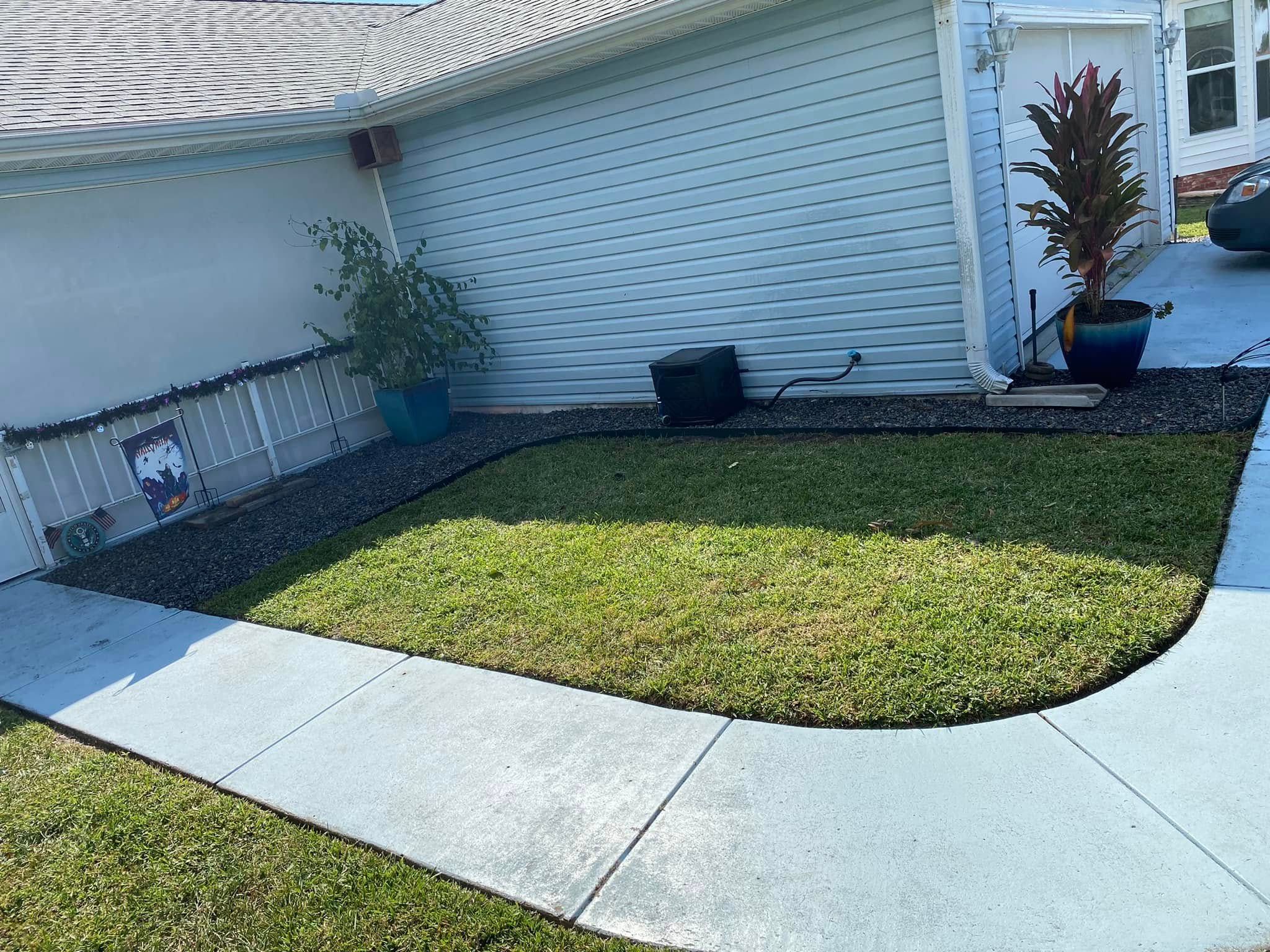 Landscaping Lawn Care for Bob's Mow n GO LLC in Lady Lake, FL