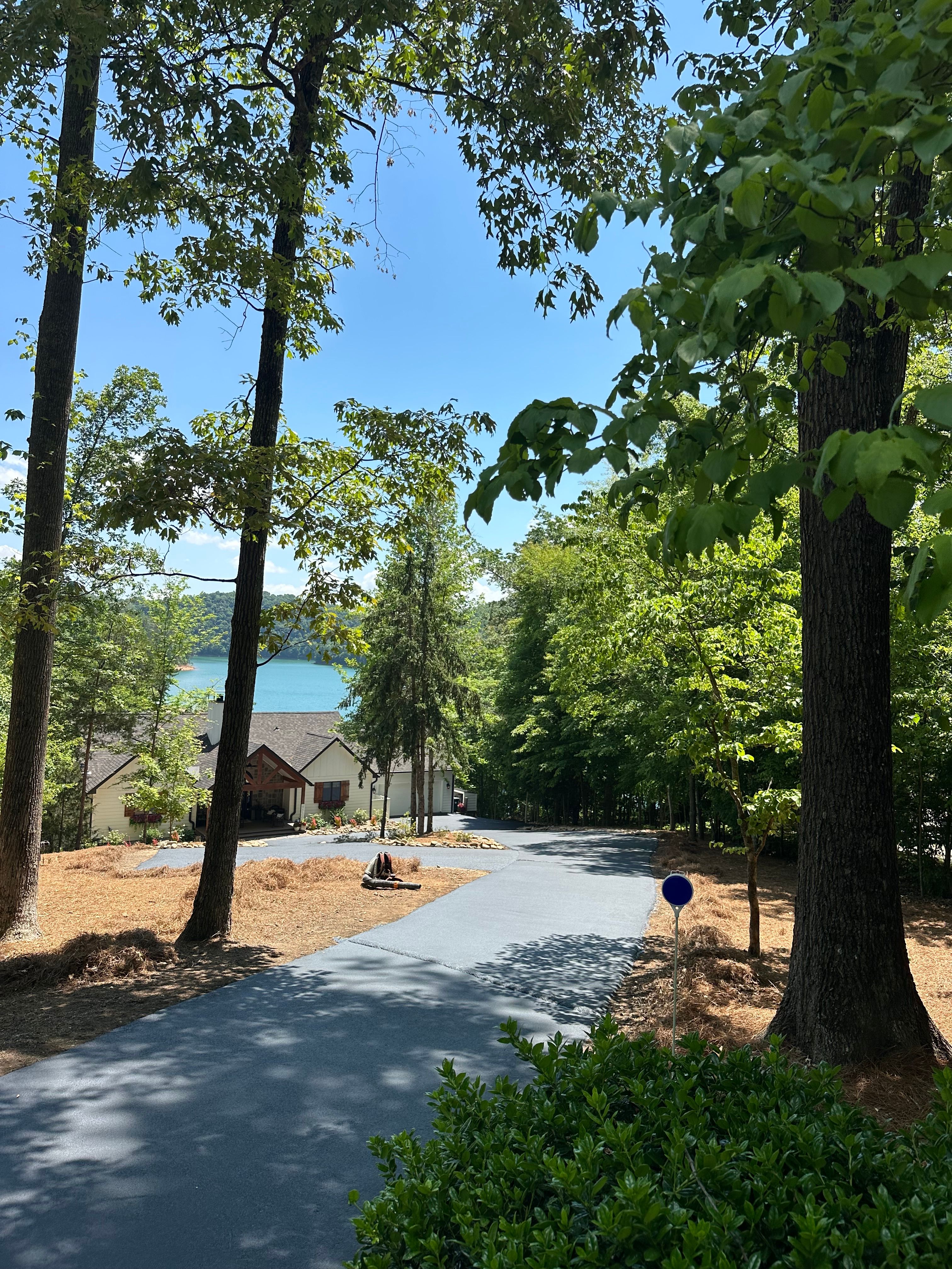  for Metzler Paving and Sealcoating LLC in Jacksboro, TN